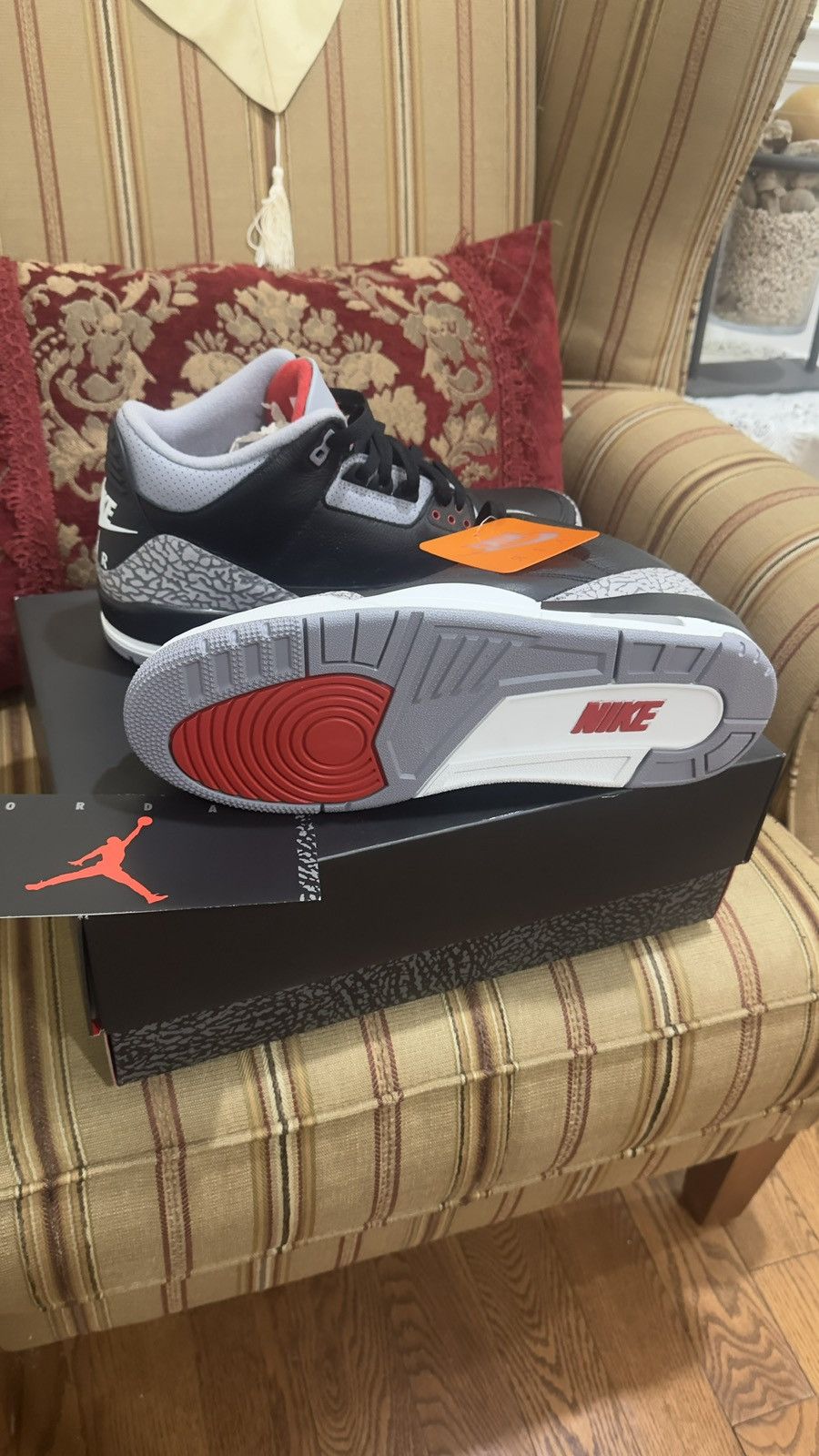 Jordan Brand Air Jordan 3 Black Cement(new/ never worn) Size US 11 / EU 44 - 4 Thumbnail