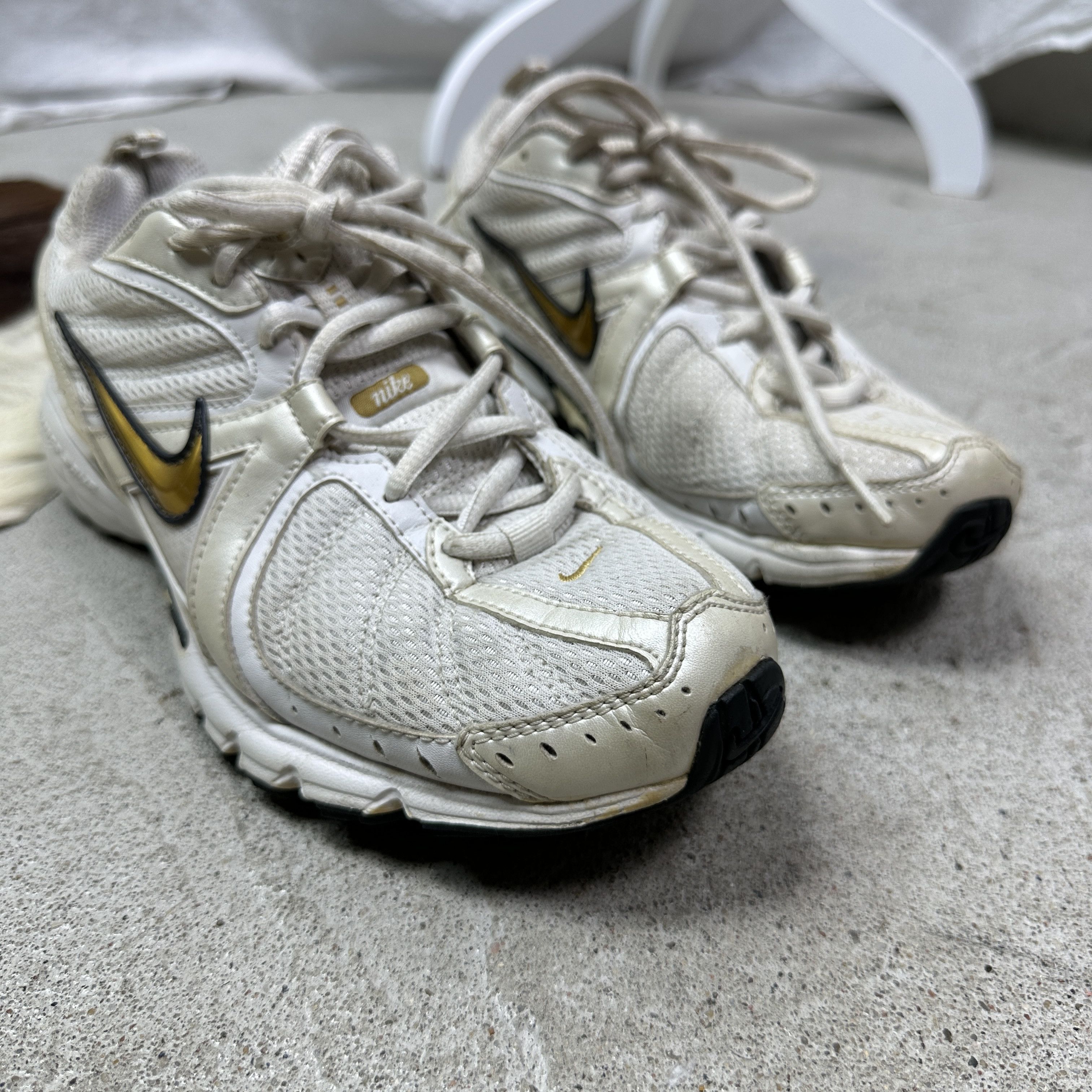 Nike Vintage Sporty Streetwear Nike Chunky 00s Sneakers Size US 7.5 / EU 40-41 - 11 Thumbnail