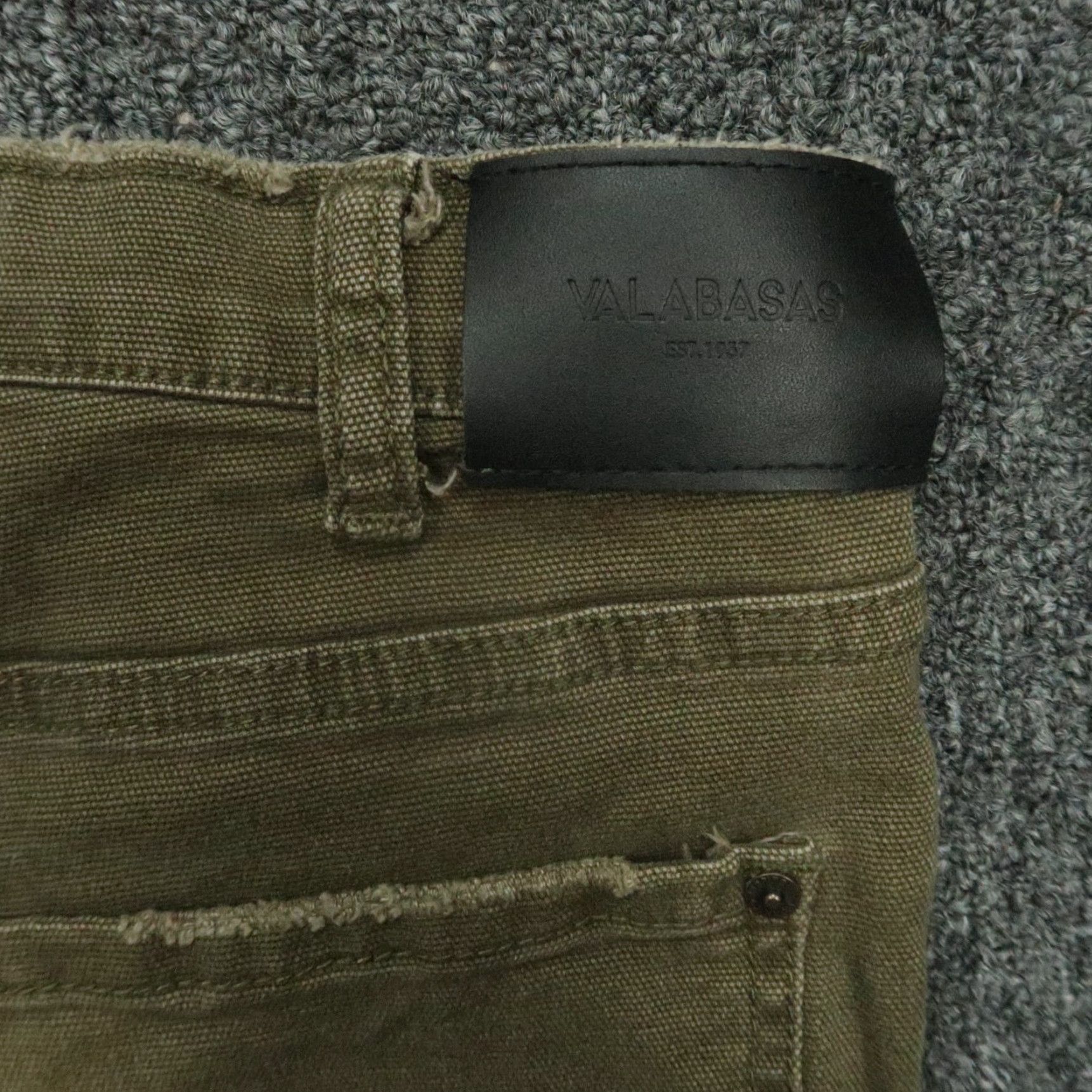 Vintage Valabasas Jeans Mens 30x35 Green Alpha Stacked Flare Distressed 5 Pocket Size US 30 / EU 46 - 7 Thumbnail