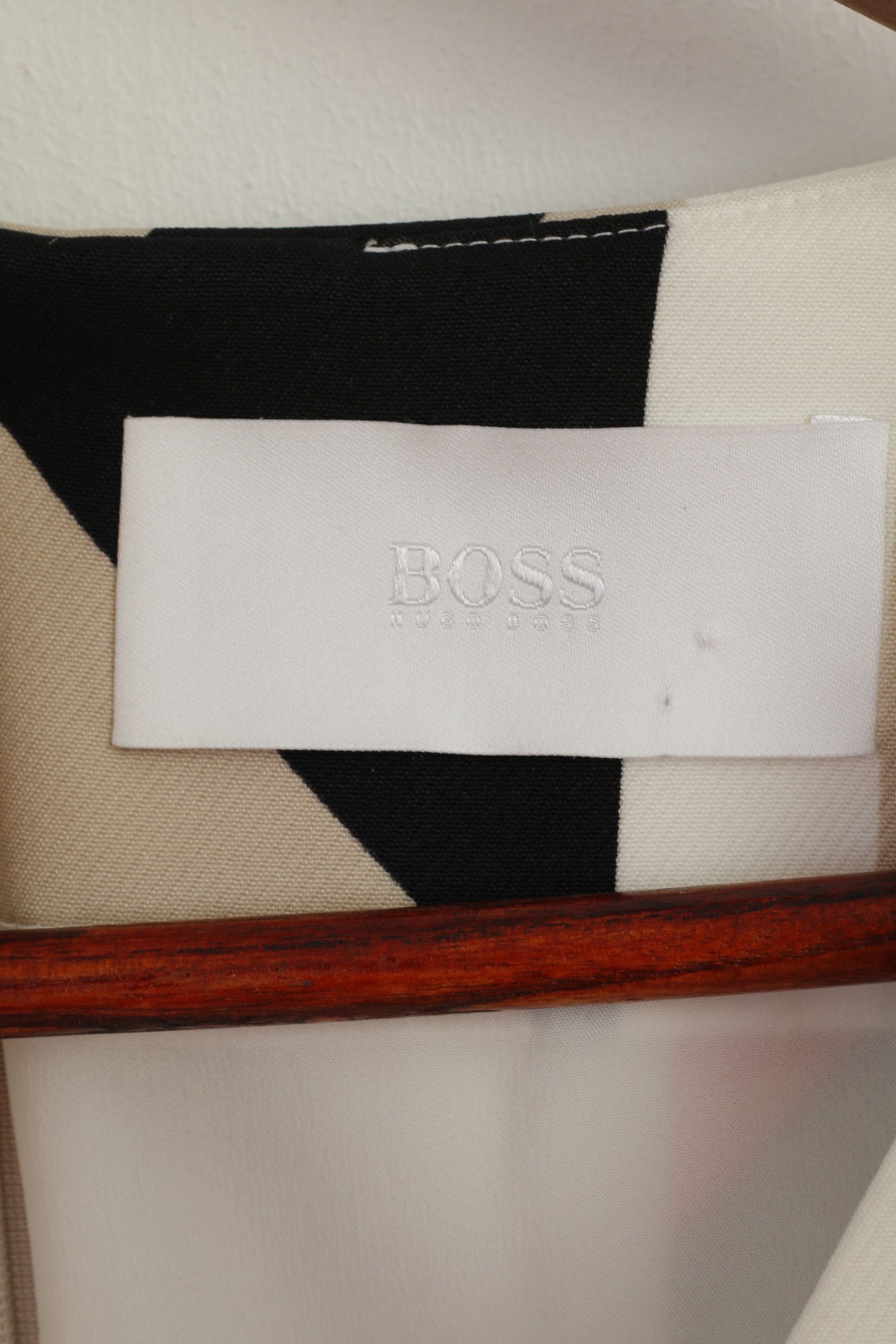 Hugo Boss Hugo Boss Women 36 8 S/M Dress Beige Sleeveless Pencil 1370 Size S / US 4 / IT 40 - 4 Thumbnail