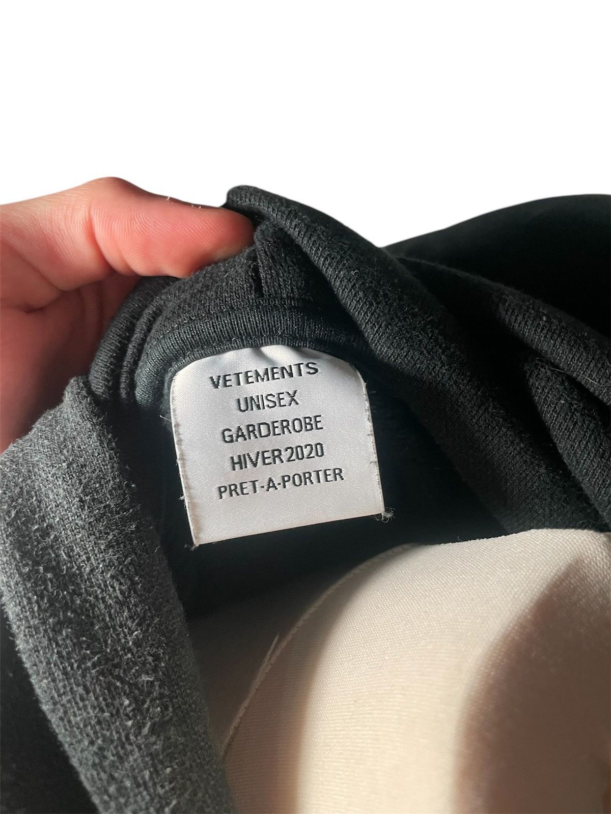 Vetements Vetements AH20 “Work in progress” black hoodie Size US M / EU 48-50 / 2 - 4 Thumbnail