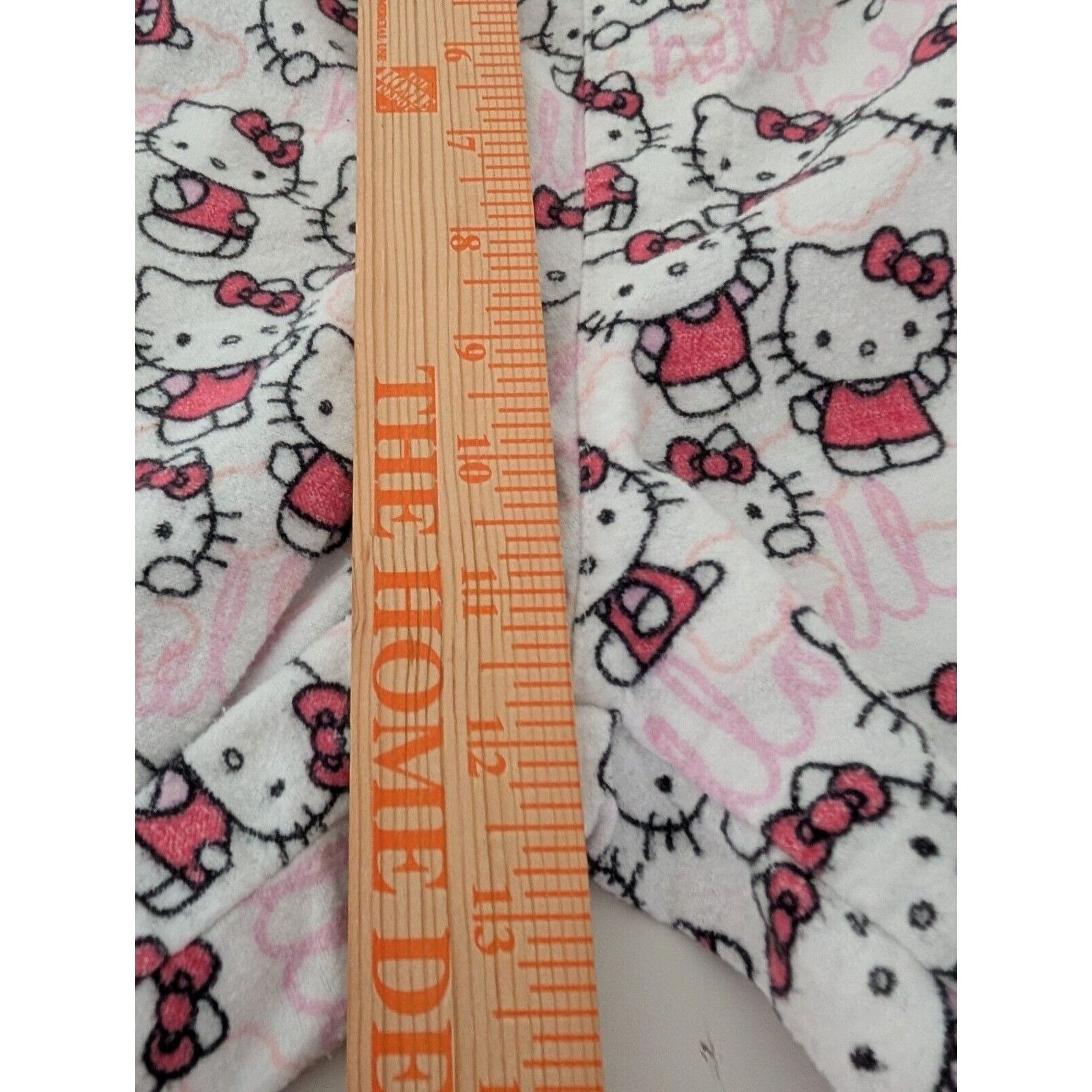Designer Pottery Barn Sanrio Hello Kitty PJ Set Teen Size Medium Size ONE SIZE - 19 Thumbnail