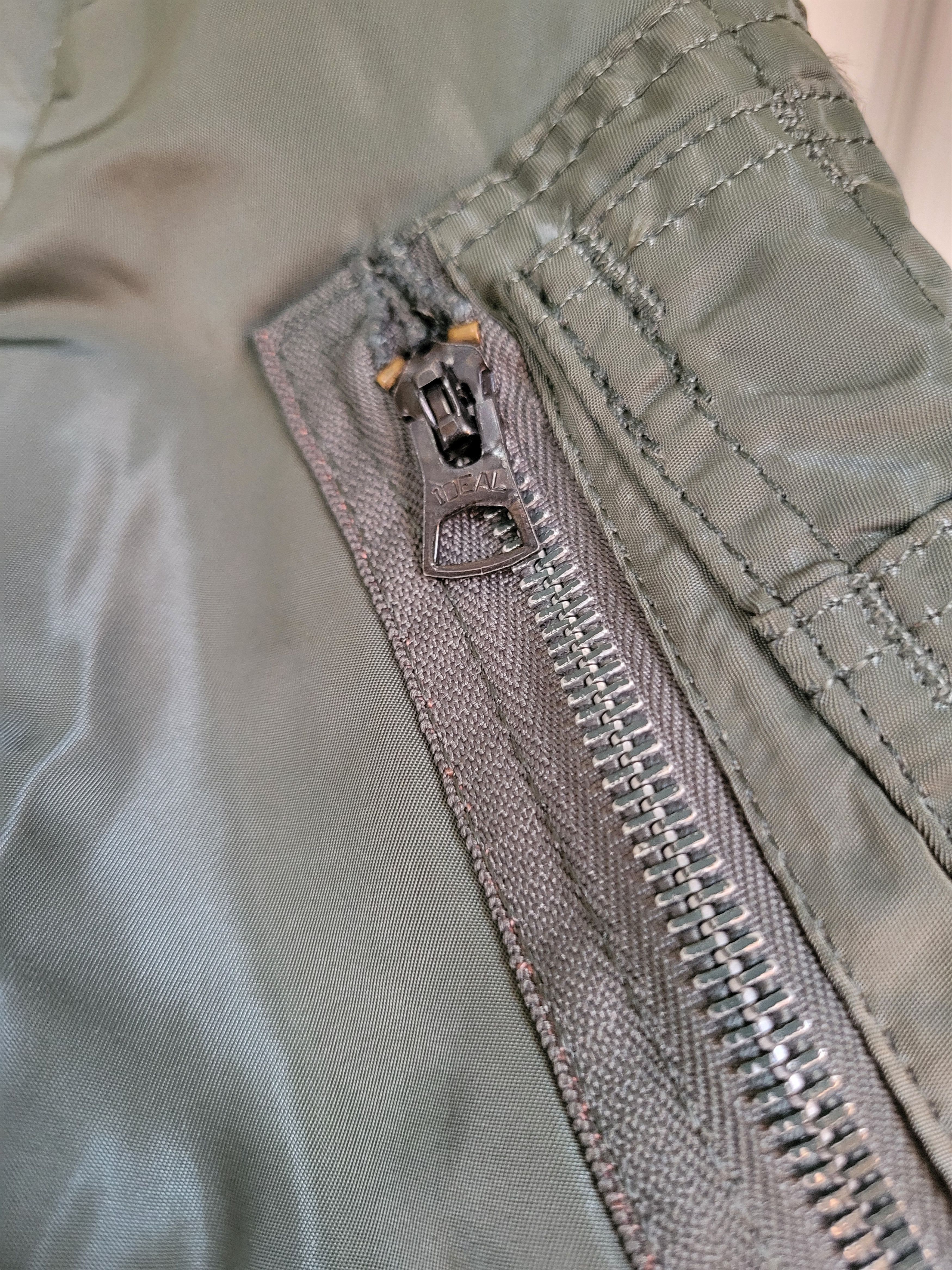 Alpha Industries × Vintage VINTAGE 90s ALPHA MA-1 BOMBER JACKET MADE IN USA Size US M / EU 48-50 / 2 - 6 Thumbnail
