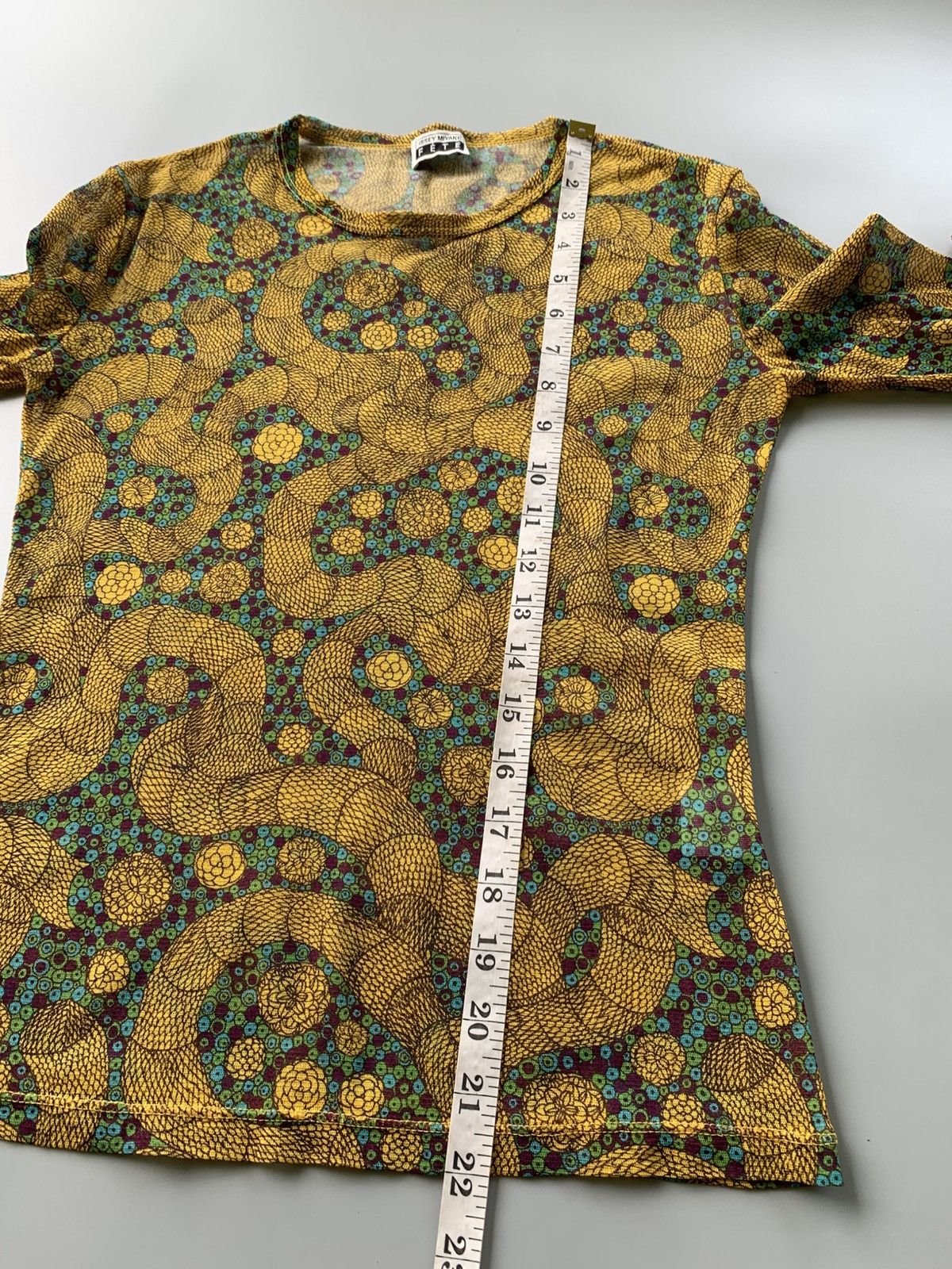 Issey Miyake ISSEY MIYAKE FETE INTRICATE WAVY PATTERN LONGSLEEVE Size S / US 4 / IT 40 - 11 Thumbnail