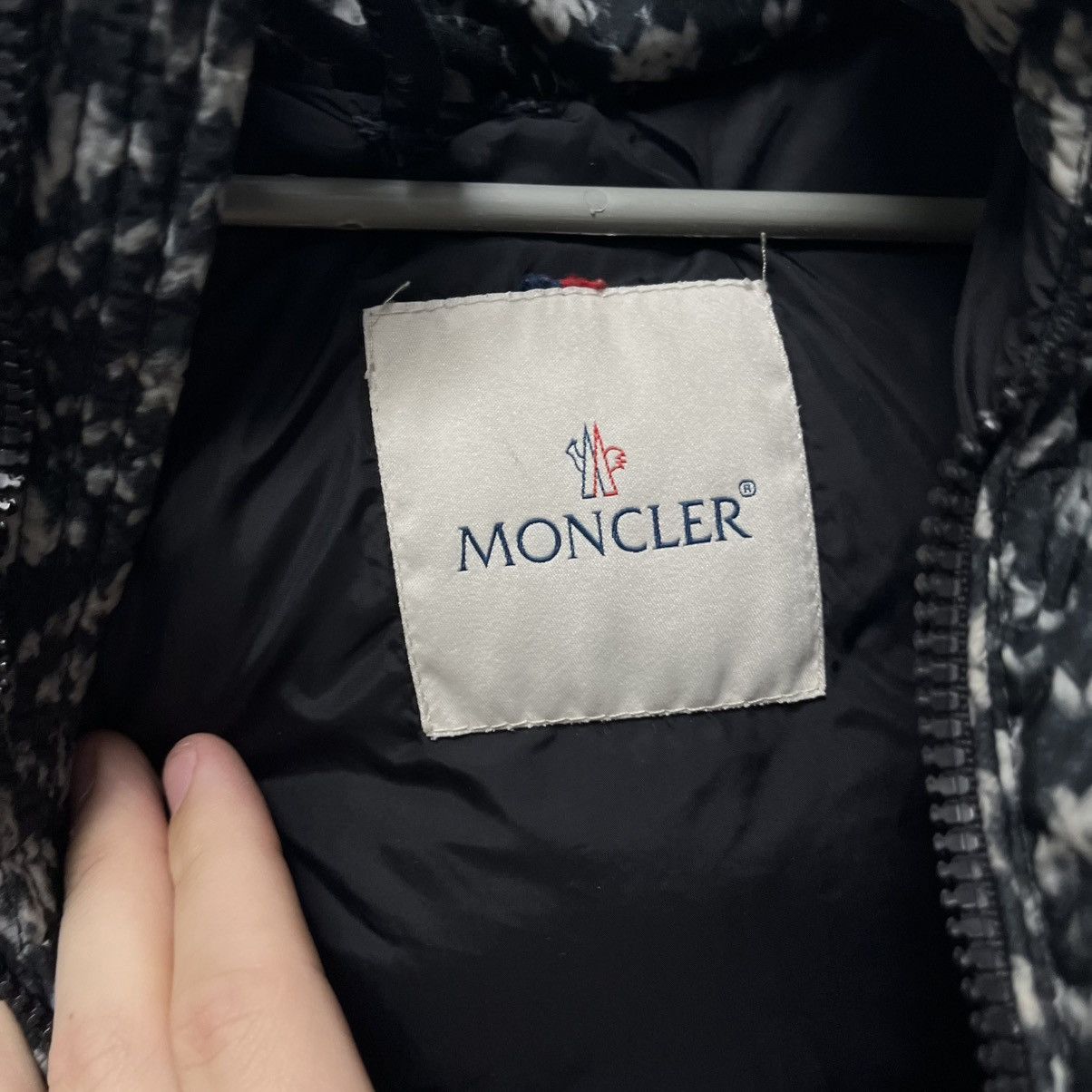 Moncler Vintage moncler puffer jacket Size US XS / EU 42 / 0 - 10 Thumbnail