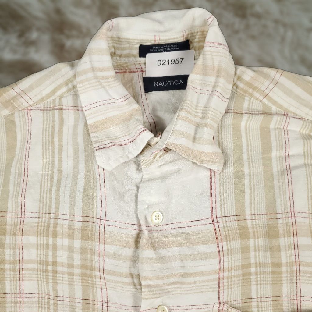Nautica Nautica Shirt Mens Size Medium Beige Plaid Button-Up Short Sleeve Casual Business Formal Preppy American Mens M Beige Size US M / EU 48-50 / 2 - 1 Thumbnail