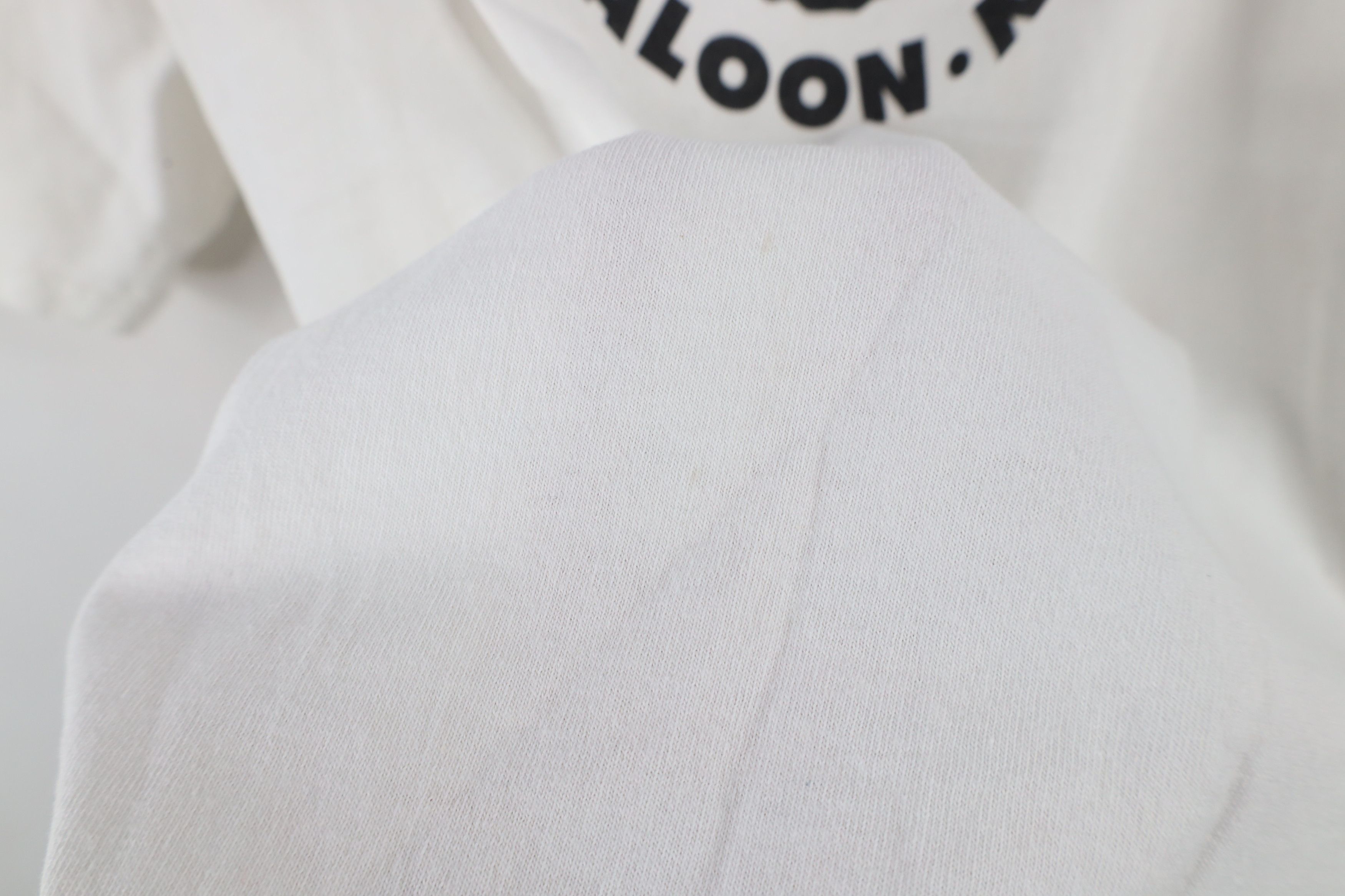 Gildan × Vintage Vintage Y2K 2001 & Heifers Saloon Breast Cancer Bra T-Shirt Size L / US 10 / IT 46 - 5 Thumbnail
