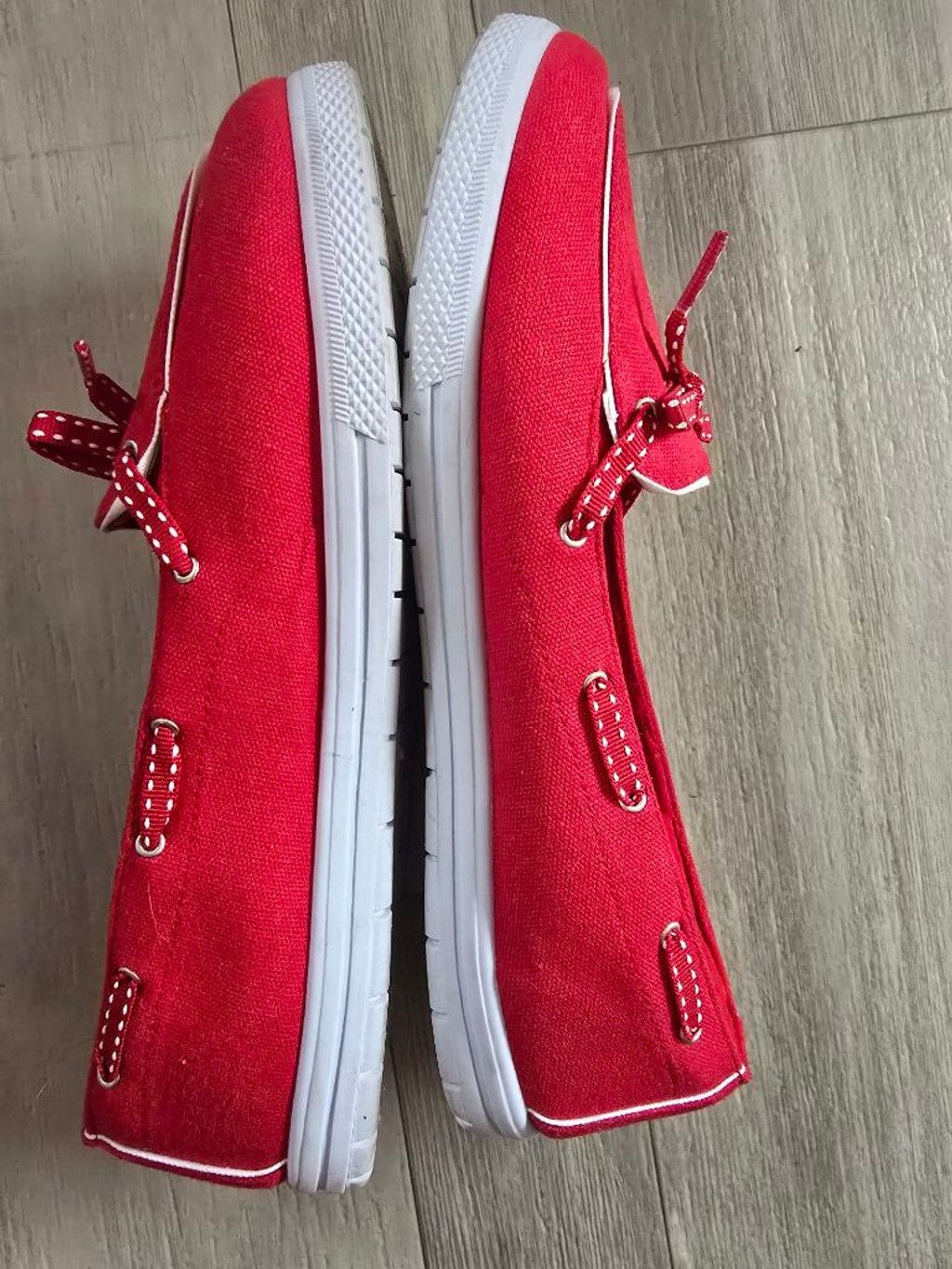 Other Women's ComfortEase Red & White Canvas Flats & Loafers Size Size US 9.5 / IT 39.5 - 4 Thumbnail