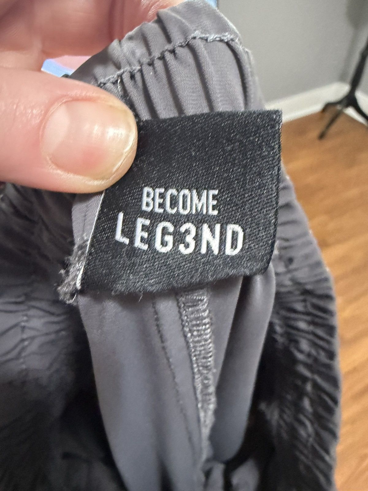 Other LEG3ND Performance Athletic Joggers Gray Size Medium . Size US 28 / EU 44 - 6 Thumbnail