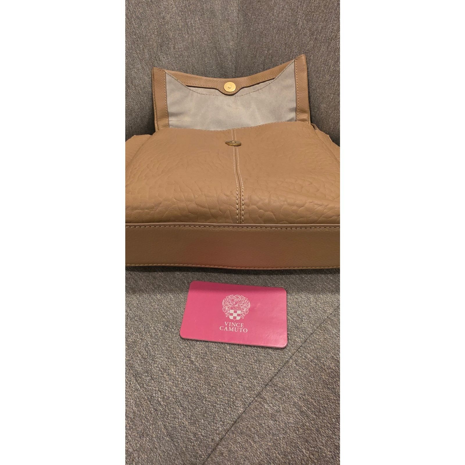 Vince Camuto Vince Camuto Livee bubble leather Bag Sandstone NWOT Size ONE SIZE - 6 Thumbnail