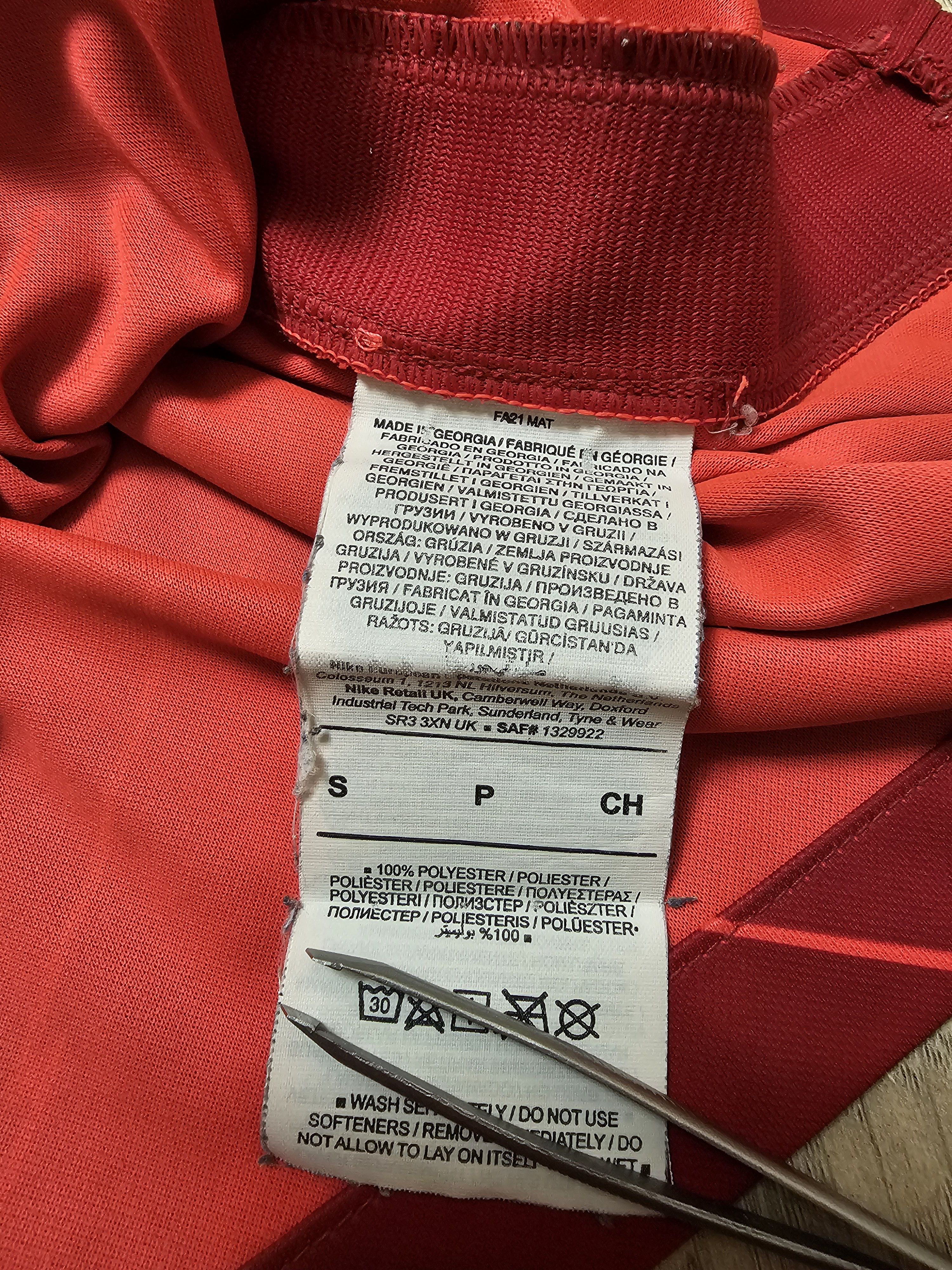 All Sport × Nike LIVERPOOL 2021 2022 HOME FOOTBALL SHIRT SOCCER JERSEY Size US S / EU 44-46 / 1 - 8 Thumbnail