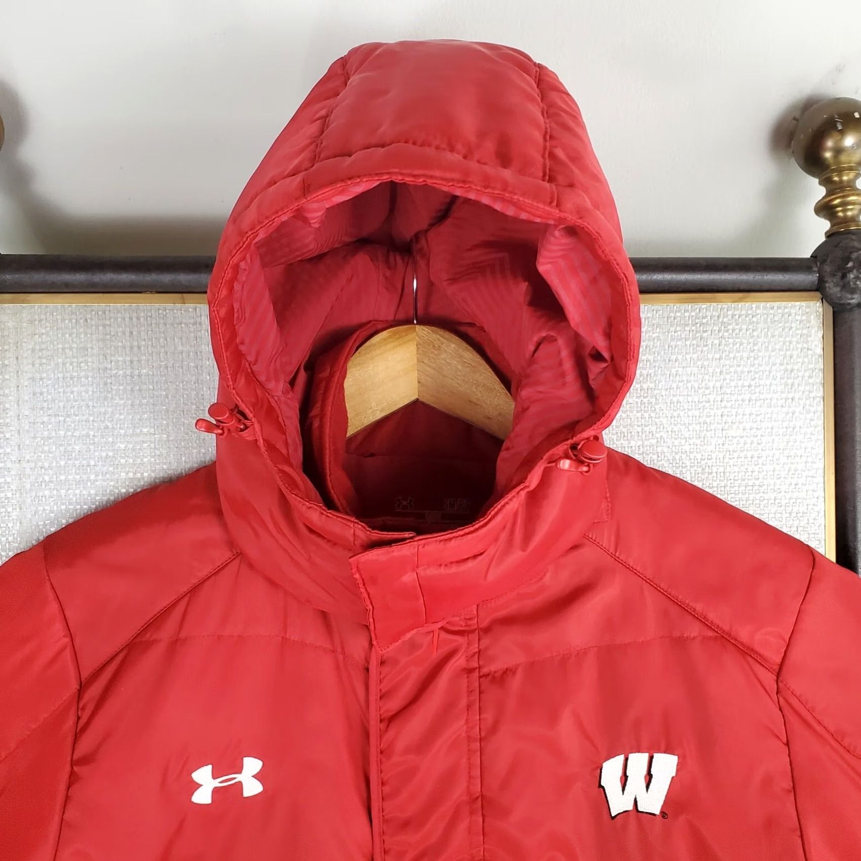 Under Armour Under Armour Wisconsin Mens Jacket Small Red Zip Hooded Insulated Storm 1 ColdGear Reactor Sideline Rainproof Windproof Puffer Coat - 100% Nylon Size US S / EU 44-46 / 1 - 4 Thumbnail