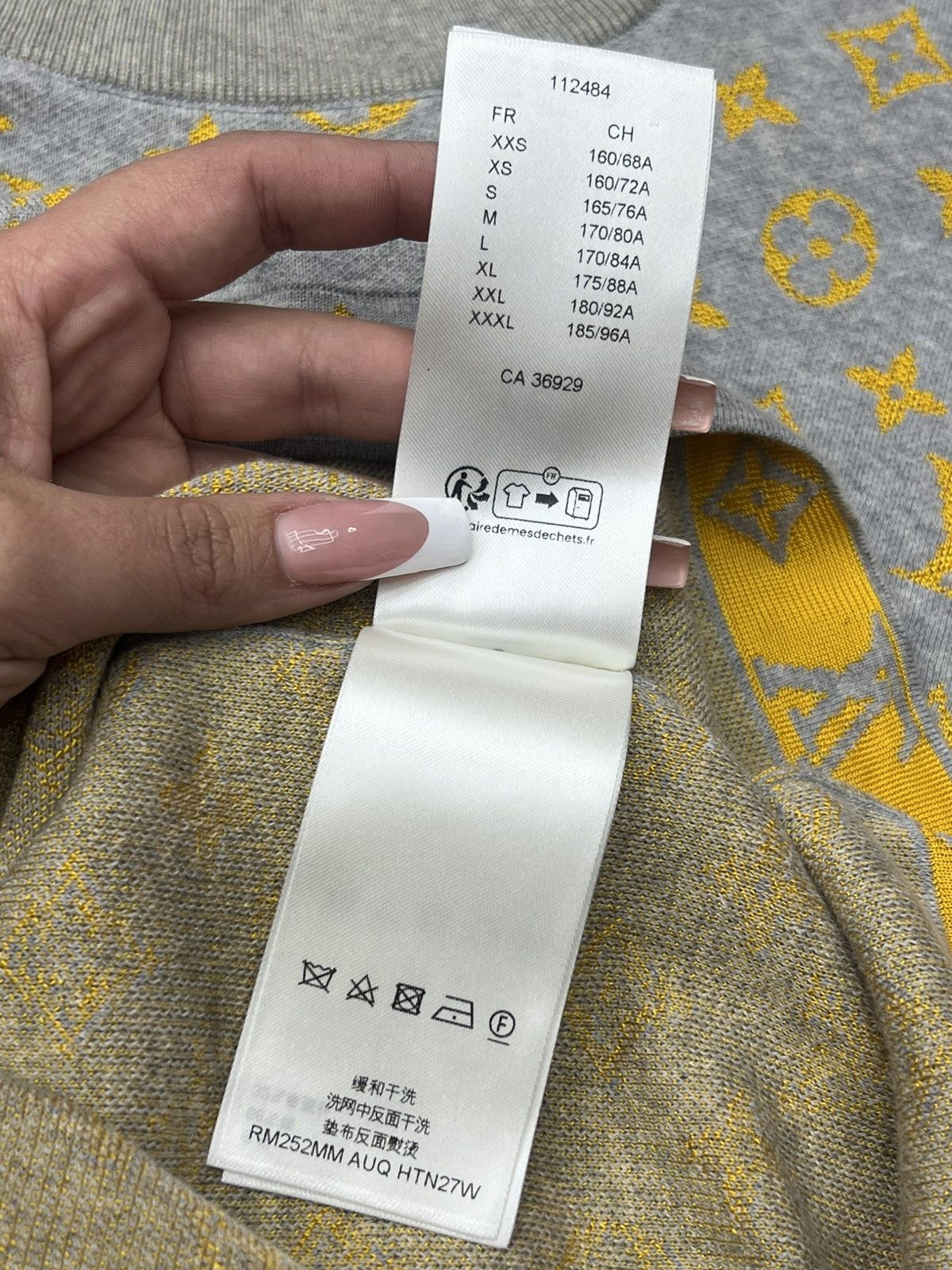 Louis Vuitton Louis Vuitton Monogram Tee Shirt Size US XL / EU 56 / 4 - 9 Thumbnail