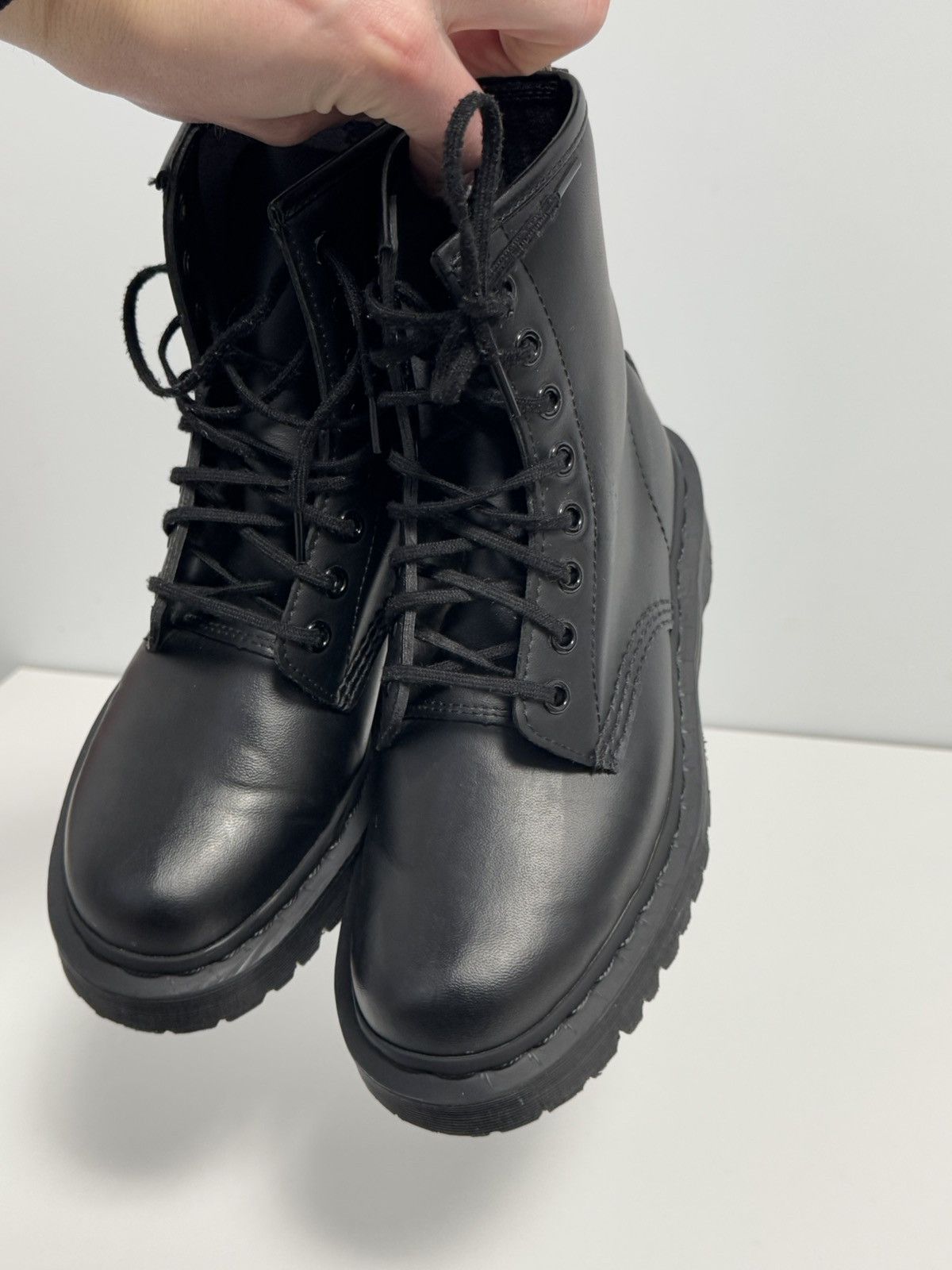 Dr. Martens Dr Martens AirWair Mono Vegan Leather 27032 Lace Boots EU-37 Size US 7 / IT 37 - 19 Thumbnail