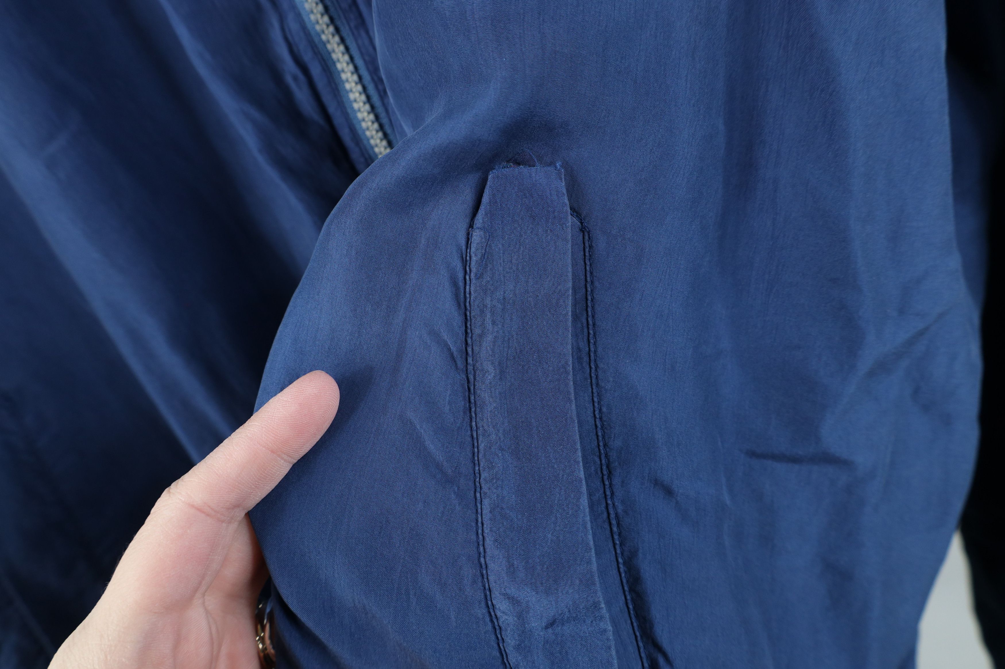 Vintage Vintage 90s Streetwear Silk Full Zip Bomber Jacket Blue Size US XL / EU 56 / 4 - 6 Thumbnail