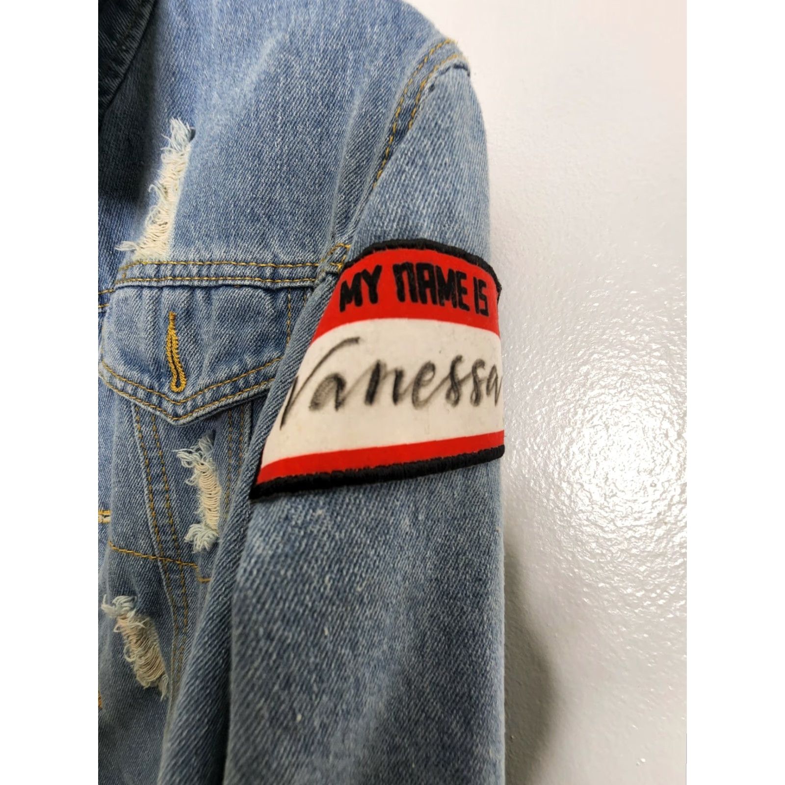 Denime Handmaids Tale & Hulu Promo "Resist" Denim Jacket Size L Distressed Embroidered Size L / US 10 / IT 46 - 3 Thumbnail