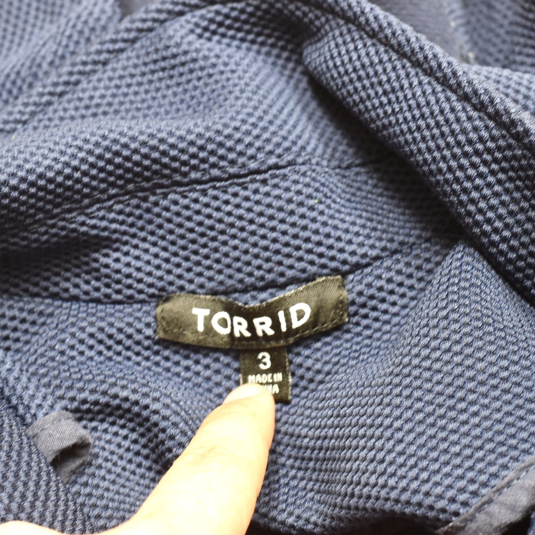 Torrid Torrid Blazer Full Zip Jacket Blue Plus Size 3 Texture Women Solid Polyester Jacket, Basic, 3 Texture, Plus Size Womens Size XS / US 0-2 / IT 36-38 - 7 Thumbnail