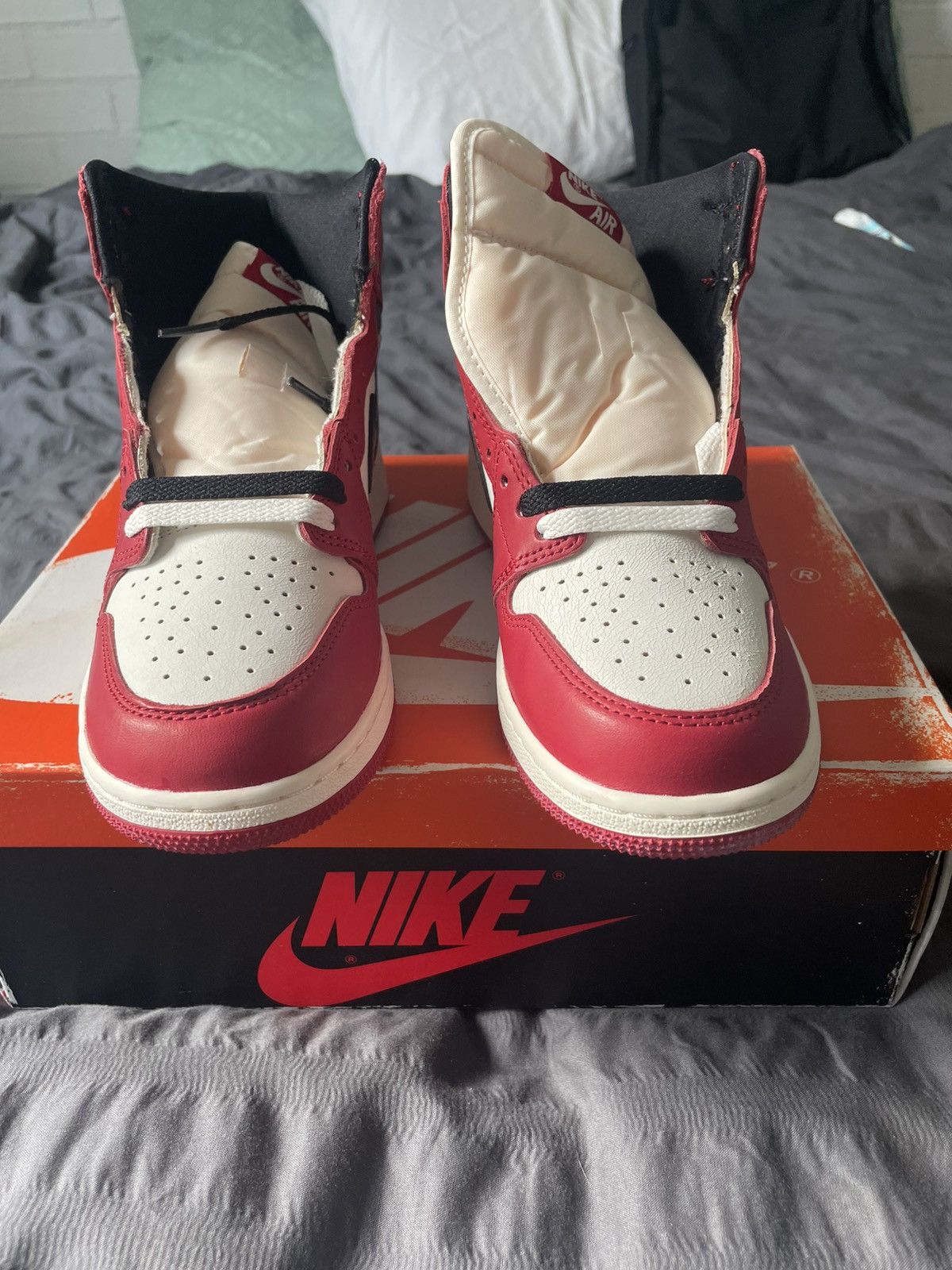 Nike Jordan 1 lost and found US6y Size US 8 / IT 38 - 4 Thumbnail