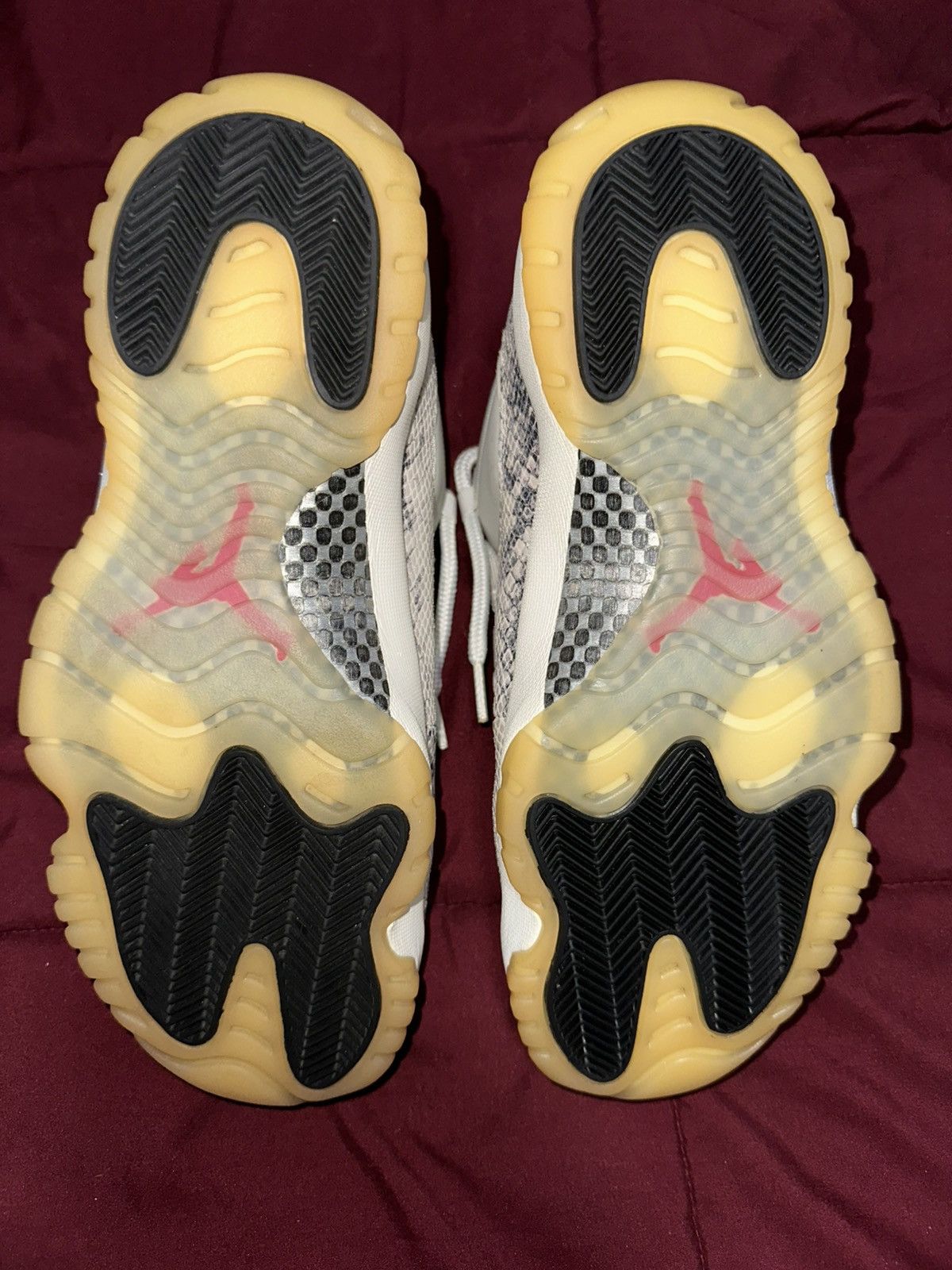 Jordan Brand Jordan 11 low snake skin bone🐍🦴 Size US 10 / EU 43 - 4 Thumbnail