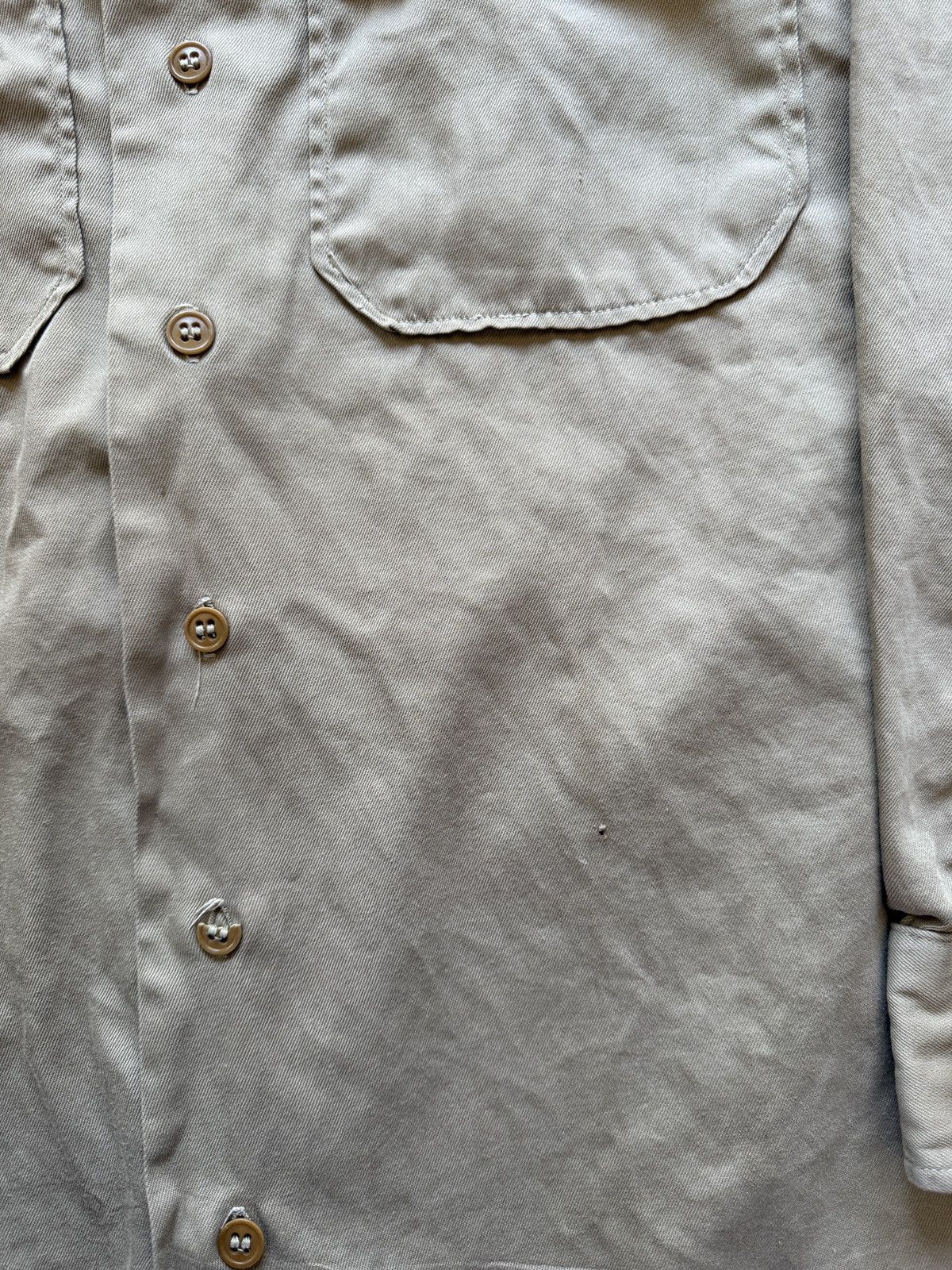 Vintage Vintage WWII Military Khaki Poplin Long Sleeve Shirt Size US L / EU 52-54 / 3 - 4 Thumbnail