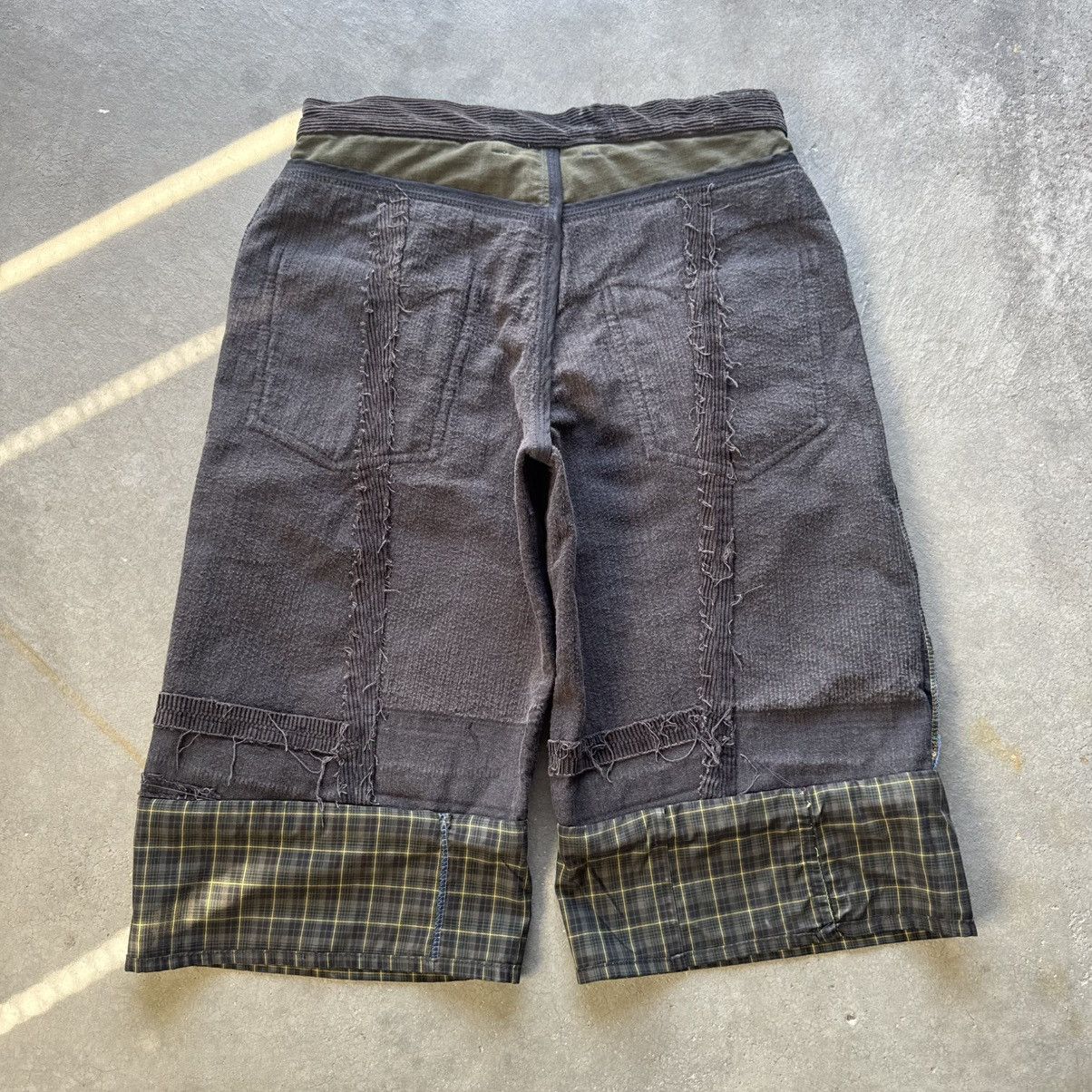 Handmade Upcycled corduroy capris Size US 32 / EU 48 - 9 Thumbnail