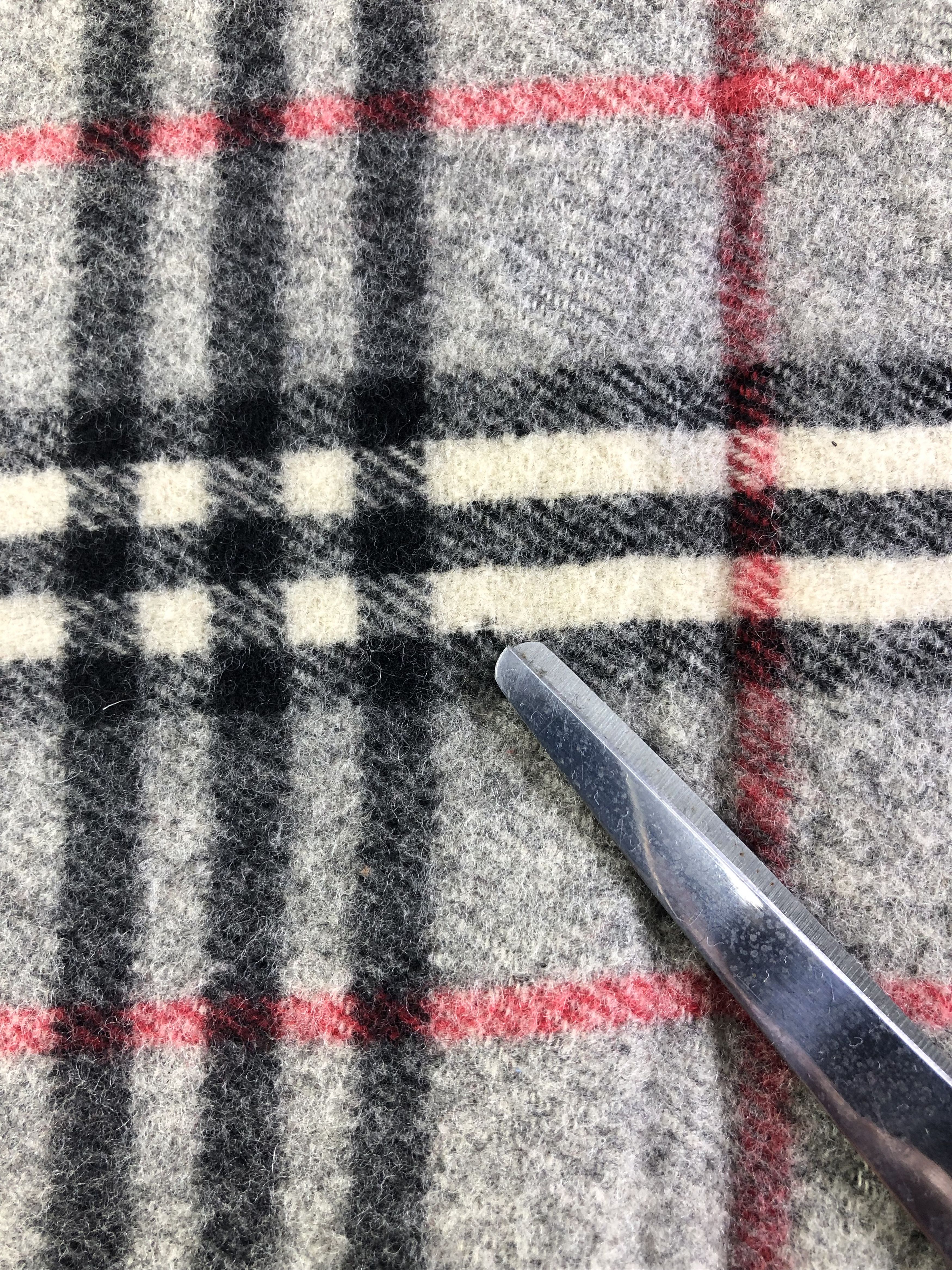 Burberry Burberry Lambswool Scarf / Muffler / Neckwear SS1425 Size ONE SIZE - 9 Thumbnail