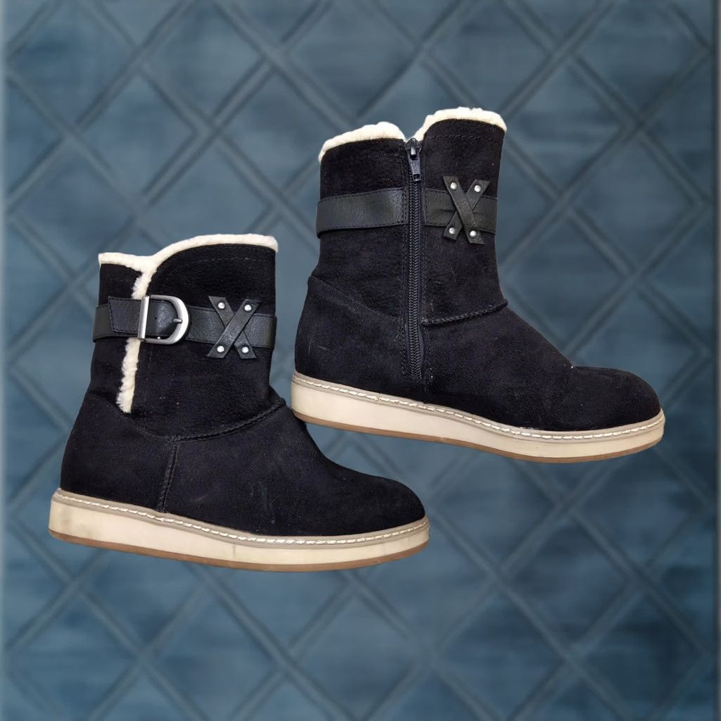 Vintage White Mountain Womens Boots Ankle 6 Black Faux Fur Zipper Buckle Shearling Style Winter Casual/M 6 Womens Boots Black Size US 6 / IT 36 - 1 Thumbnail