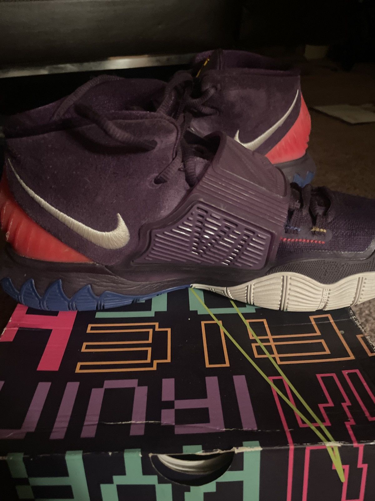Nike Kyrie 6s Size US 11.5 / EU 44-45 - 1 Thumbnail
