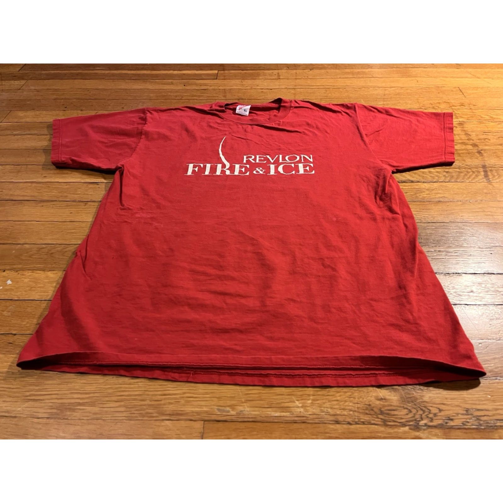 Jerzees VINTAGE Revlon Fire & Ice Shirt Men’s XL Red 80s 90s Graphic Print Jerzees Crew Neck Short Sleeve Logo Men T-Shirt Size US XL / EU 56 / 4 - 2 Thumbnail