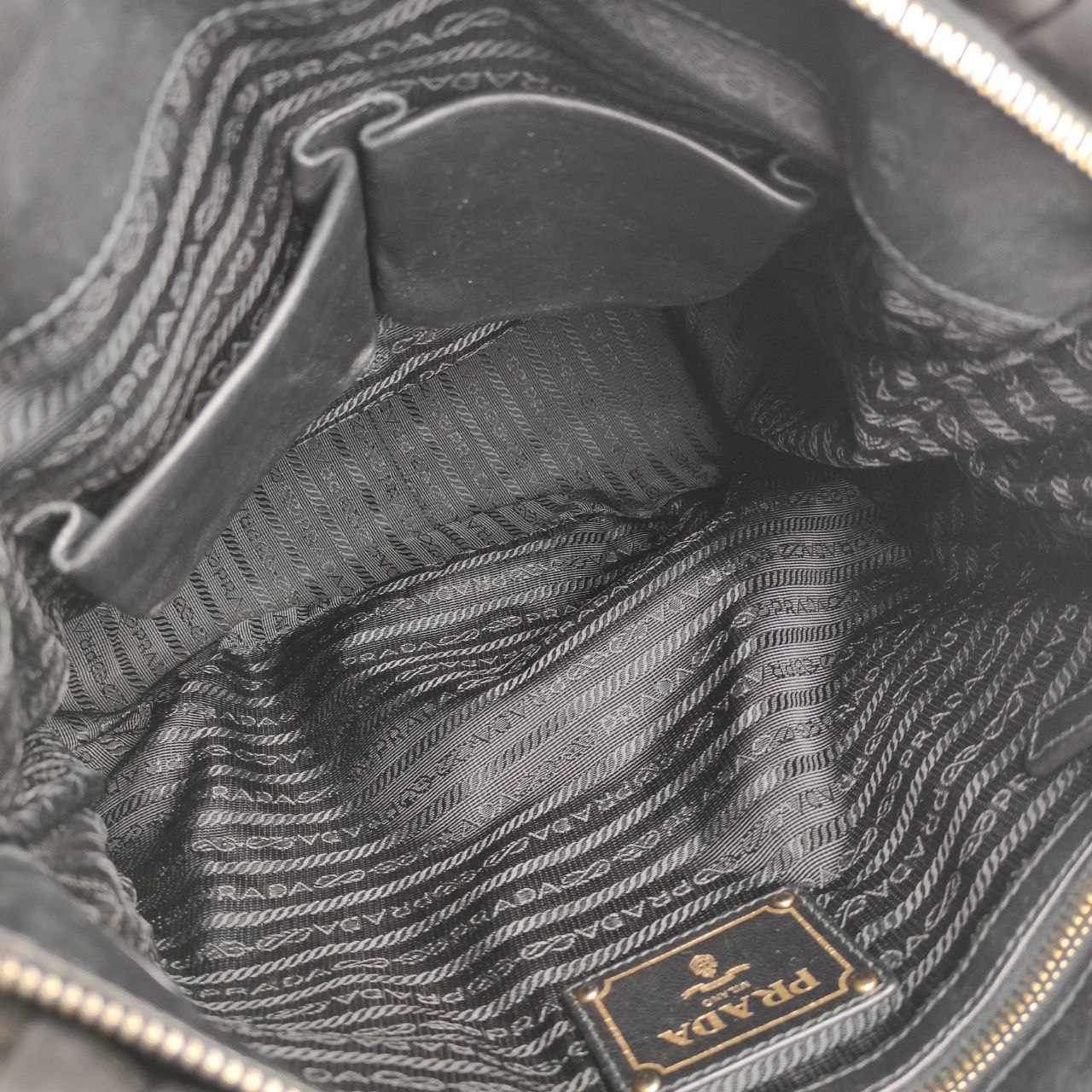 Prada AUTHENTIC PRADA TESSUTO NYLON GAUFRE 2 WAYS SHOULDER BAG Size ONE SIZE - 10 Thumbnail