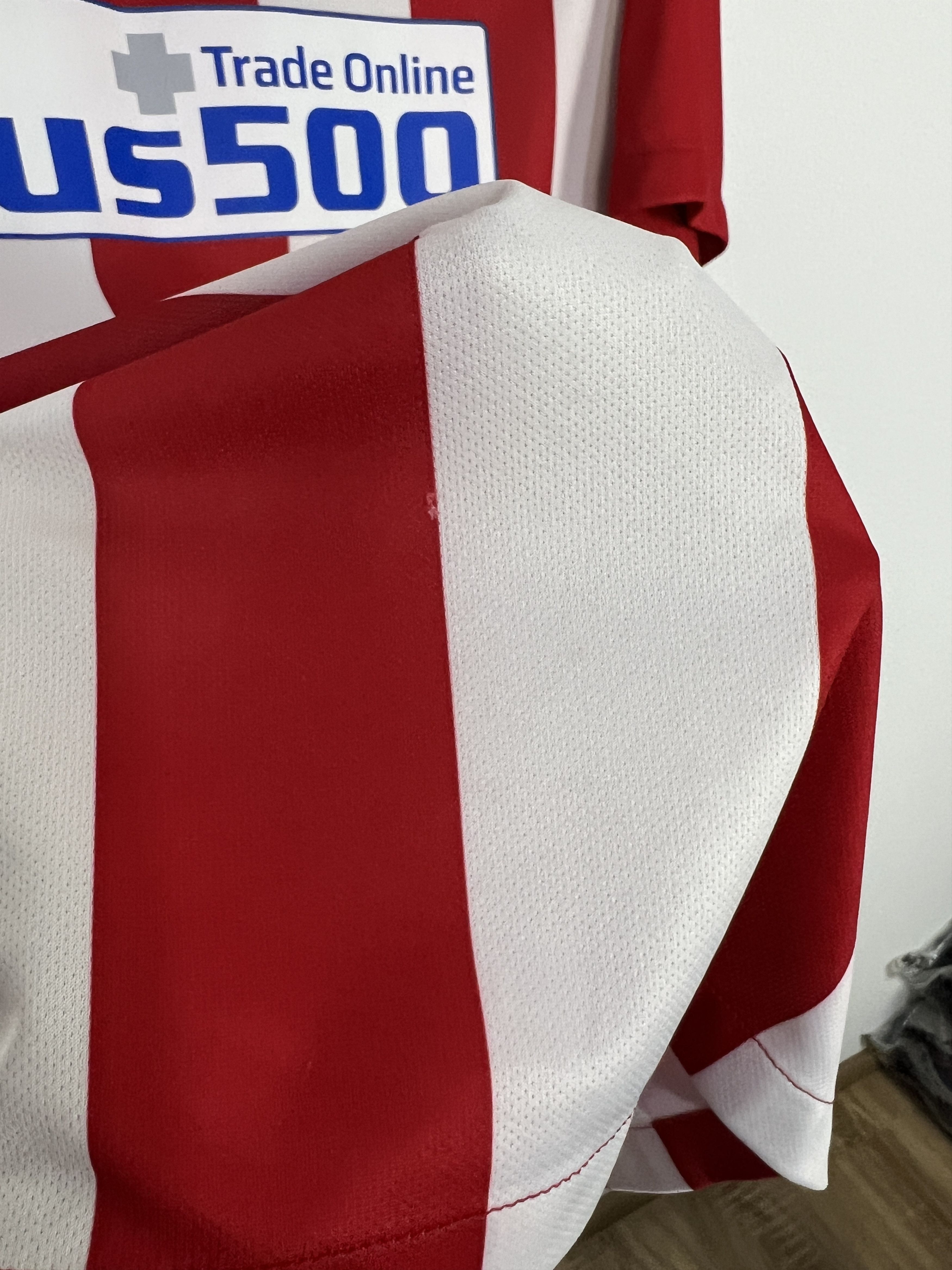 Nike Atletico Madrid Home football shirt 2016 Soccer Nike Jersey Size US L / EU 52-54 / 3 - 10 Thumbnail
