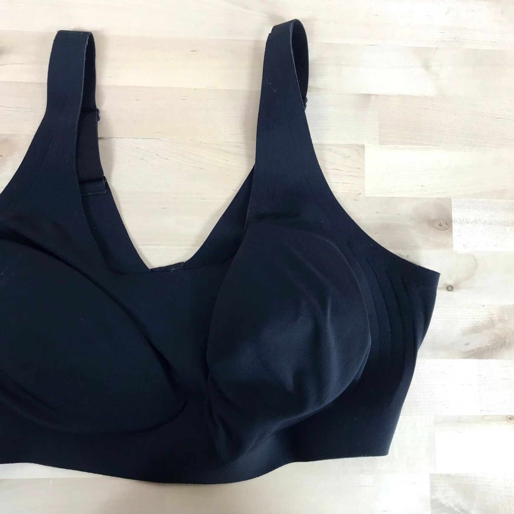 Vintage Momcozy Bra Nursing Seamless Plus Size 3XL Wire-Free Adjustable Straps Black Womens Size ONE SIZE - 3 Thumbnail