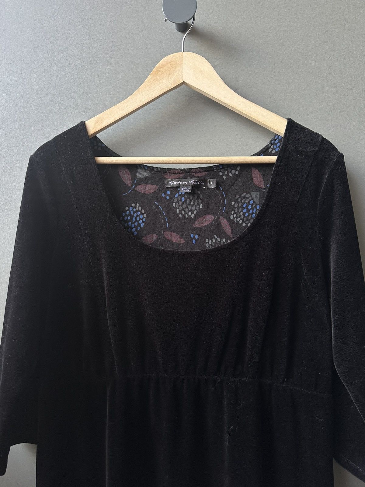 Gudrun Sjoden Gudrun Sjoden Velvet Black Dress Effortless Elegance Size L / US 10 / IT 46 - 2 Thumbnail