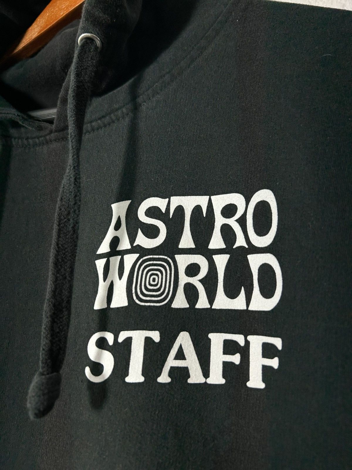 Travis Scott 2018 Astroworld Staff Hoodie Size US L / EU 52-54 / 3 - 6 Thumbnail