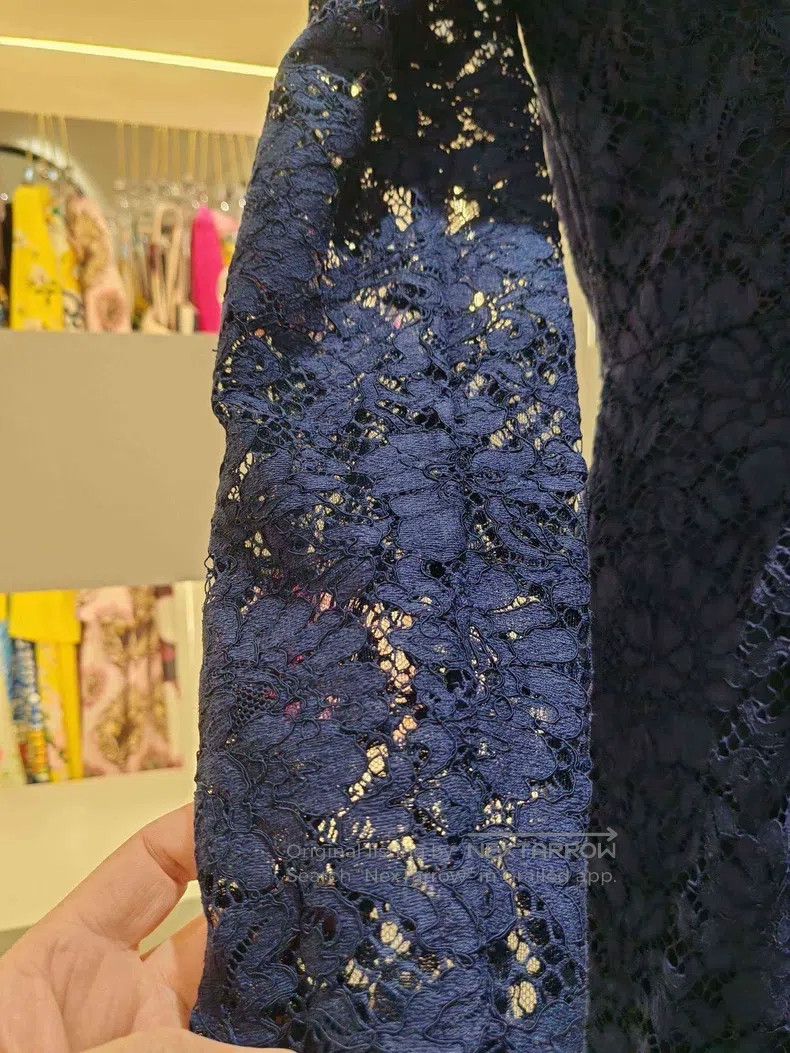 Valentino Valentino Lace dress Size M / US 6-8 / IT 42-44 - 6 Thumbnail