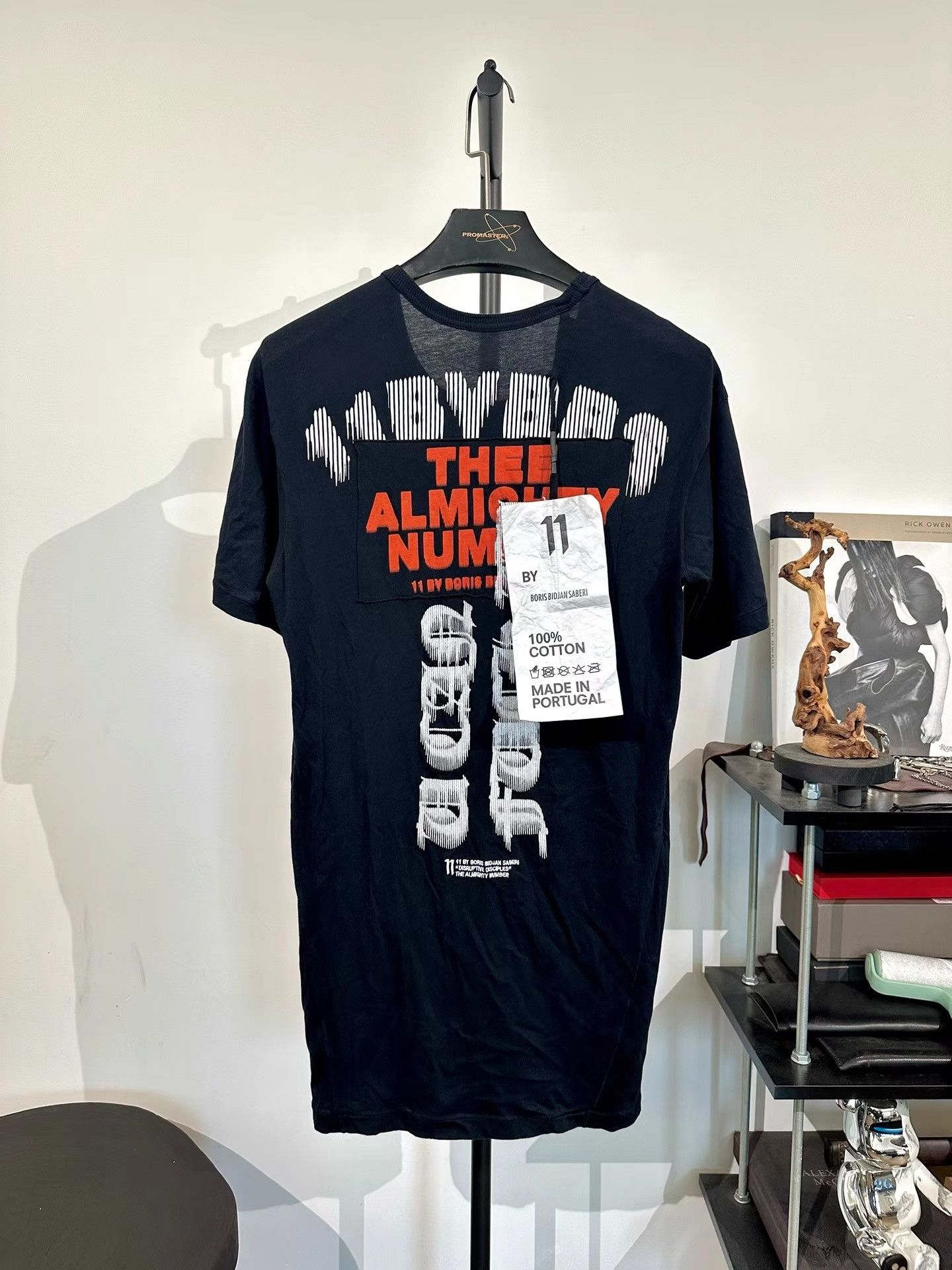 11 By Boris Bidjan Saberi 11by BBS Emblem Print T-Shirt K35 Size US L / EU 52-54 / 3 - 1 Thumbnail