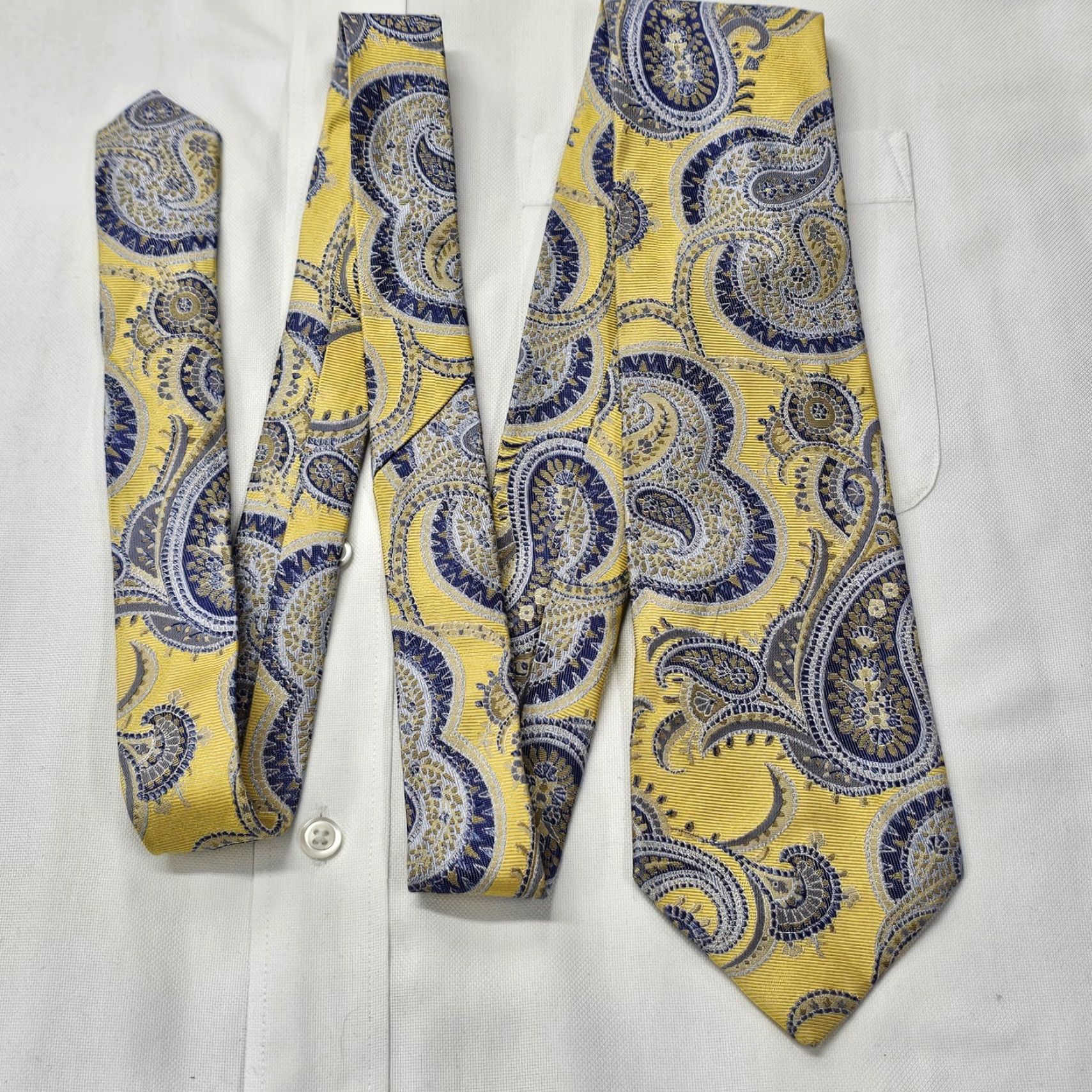 Vintage Paul Fredrick Necktie Tie Men's 100% Silk Yellow Paisley Textured USA Vintage: No (adjust to structure) Size ONE SIZE - 2 Thumbnail