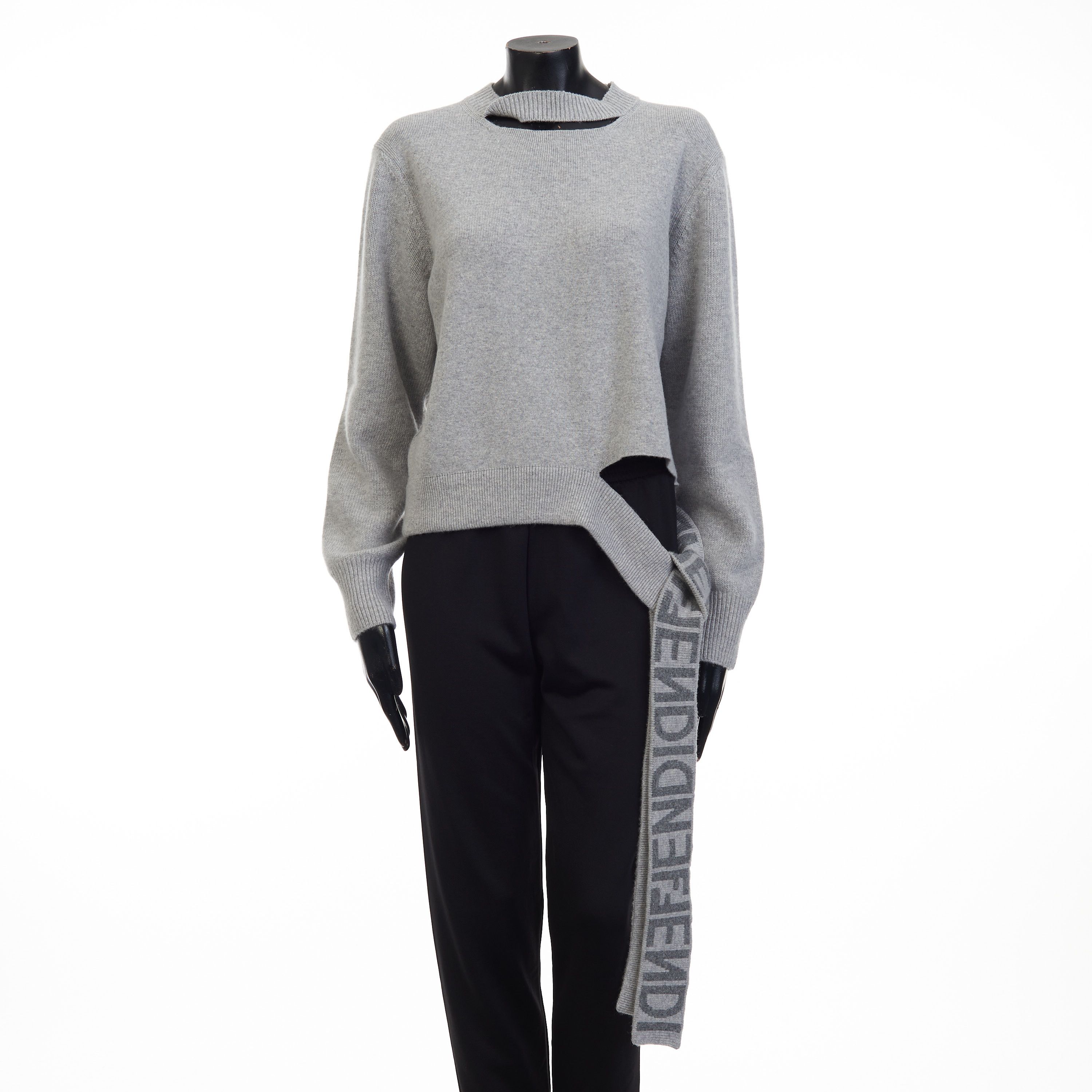 Fendi Grey Cashmere & Wool Sweater - Fendi Mirror Logo Motif Size M / US 6-8 / IT 42-44 - 1 Thumbnail