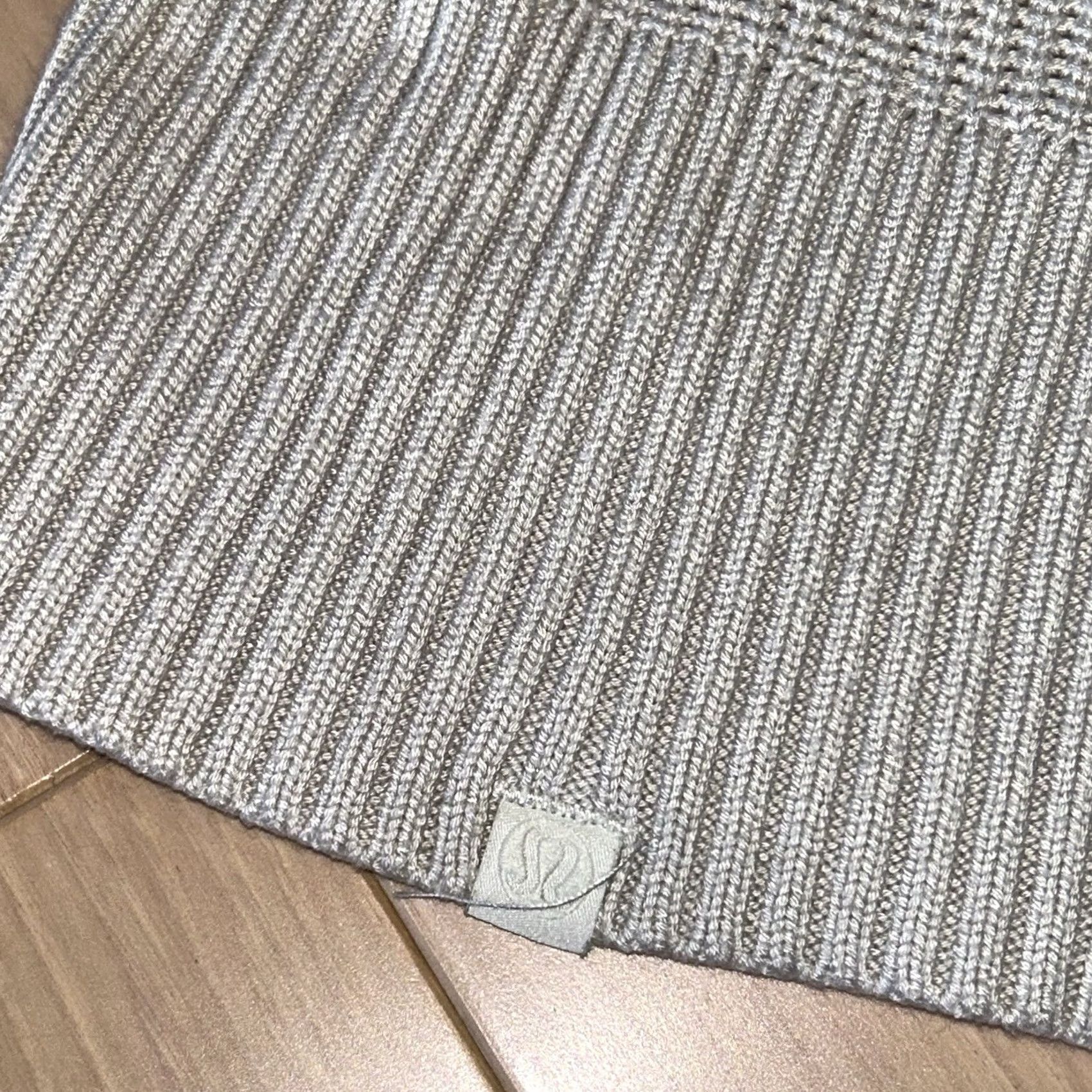 Lululemon VINTAGE Lululemon Cashlu Sweater Wrap Cardigan Women’s 4 Casual Knit V-Neck Long Sleeve Ivory Pockets Logo 90s Bohemian City Womens Size S / US 4 / IT 40 - 5 Thumbnail