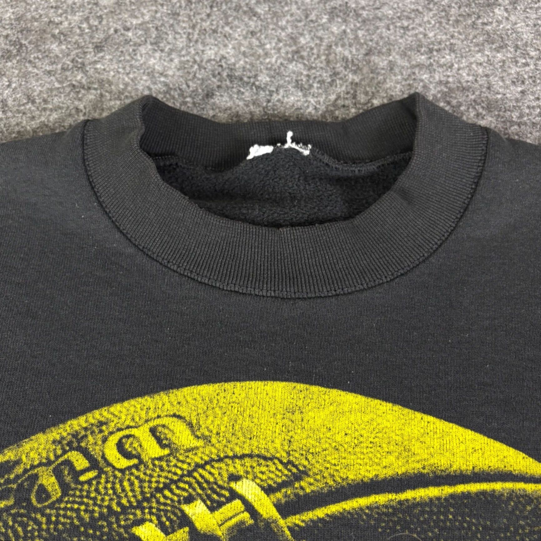 Vintage VINTAGE Steelers Football Helmet Graphic Black Crewneck XL 90s Size US XL / EU 56 / 4 - 3 Thumbnail