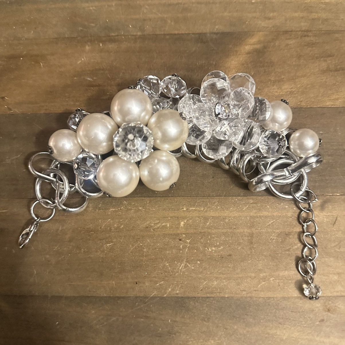 Other Chunky clear bead and pearl flower bracelet Size ONE SIZE - 3 Thumbnail
