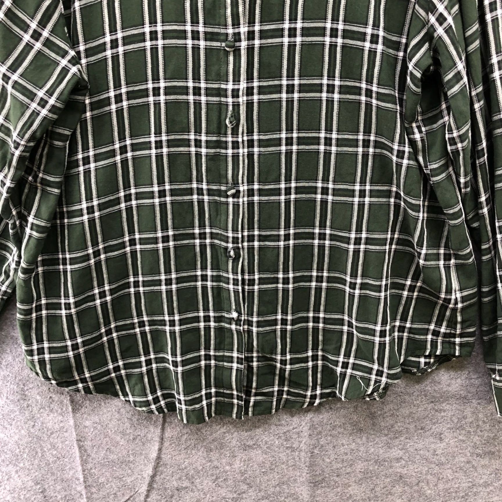 PRINCESS POLLY Princess Polly Button Down Shirt Womens Size 8 Relaxed Green Plaid Boyfriend Size XL / US 12-14 / IT 48-50 - 4 Thumbnail
