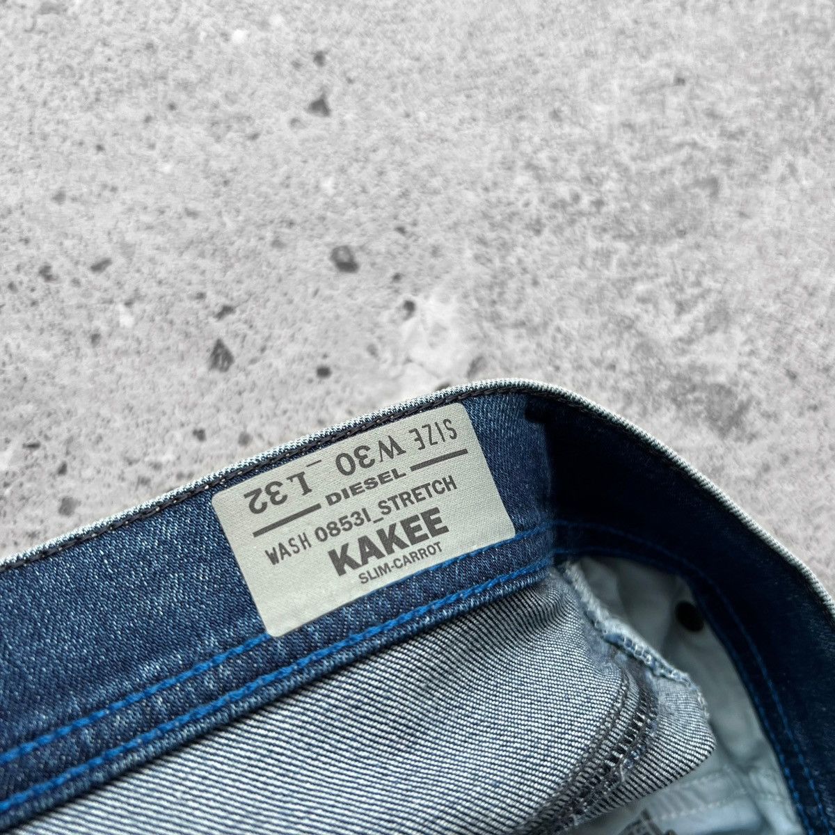 Diesel Kakke Stretch Denim Jeans 08531 Slim-Carrot RRP £170