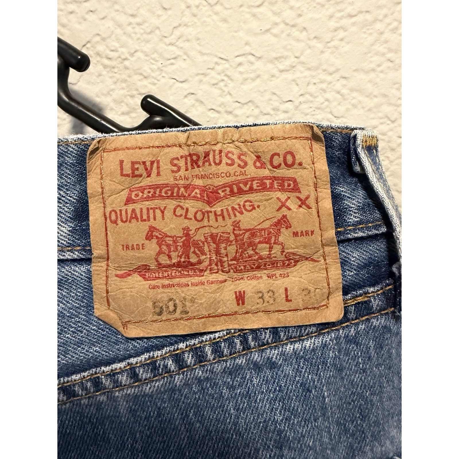 Levi's Levi’s 501 Jeans 33x30 Denim Button Fly 501-0193 Vintage Size US 32 / EU 48 - 4 Thumbnail