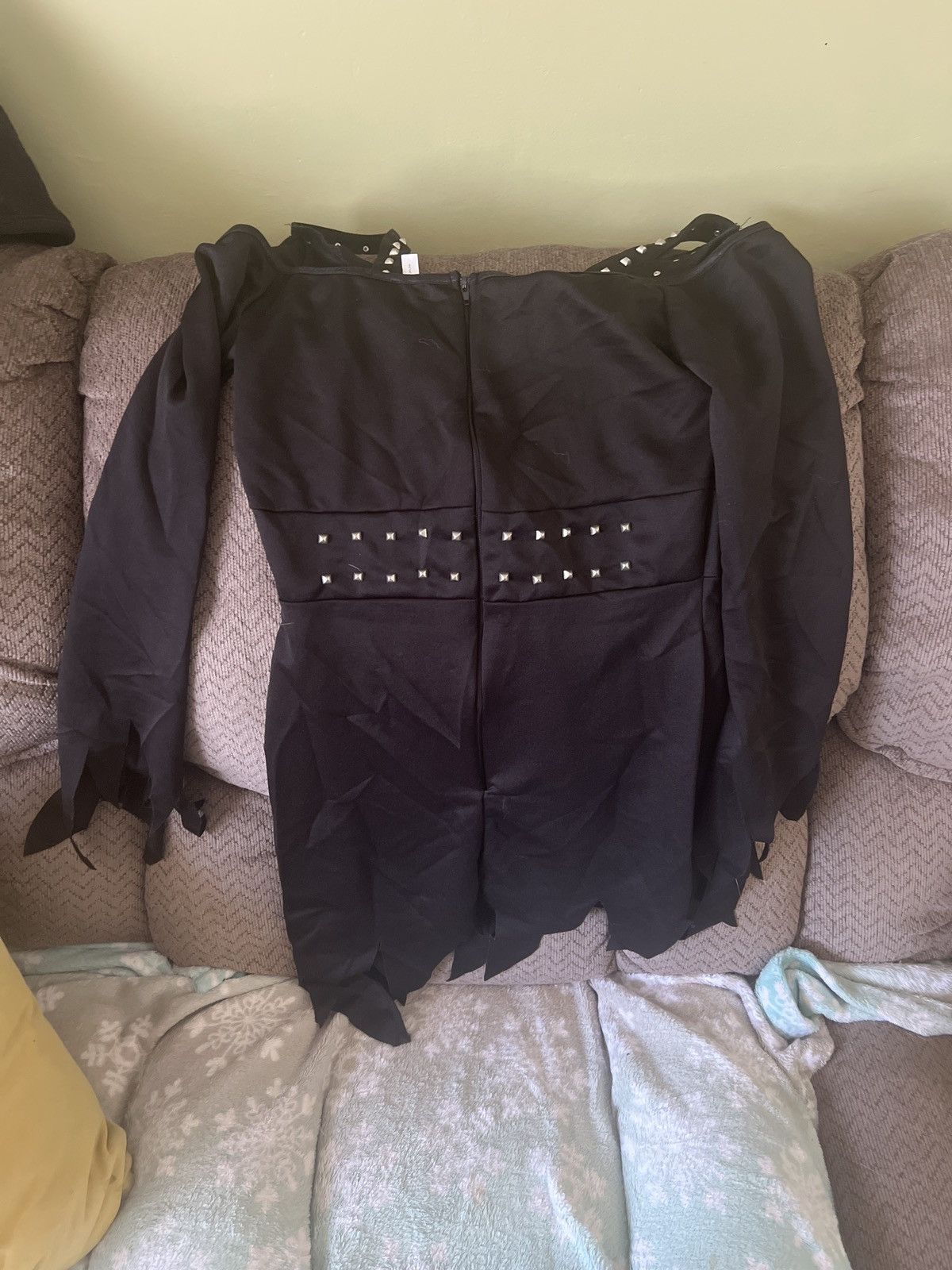 Hypebeast CostumesUSA Elvira Mistress Of The Night Costume Size M / US 6-8 / IT 42-44 - 3 Thumbnail