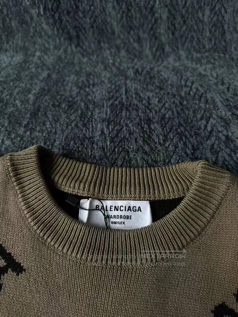 Balenciaga Balenciaga Beige Comment Sweater XS. Size US XS / EU 42 / 0 - 3 Thumbnail