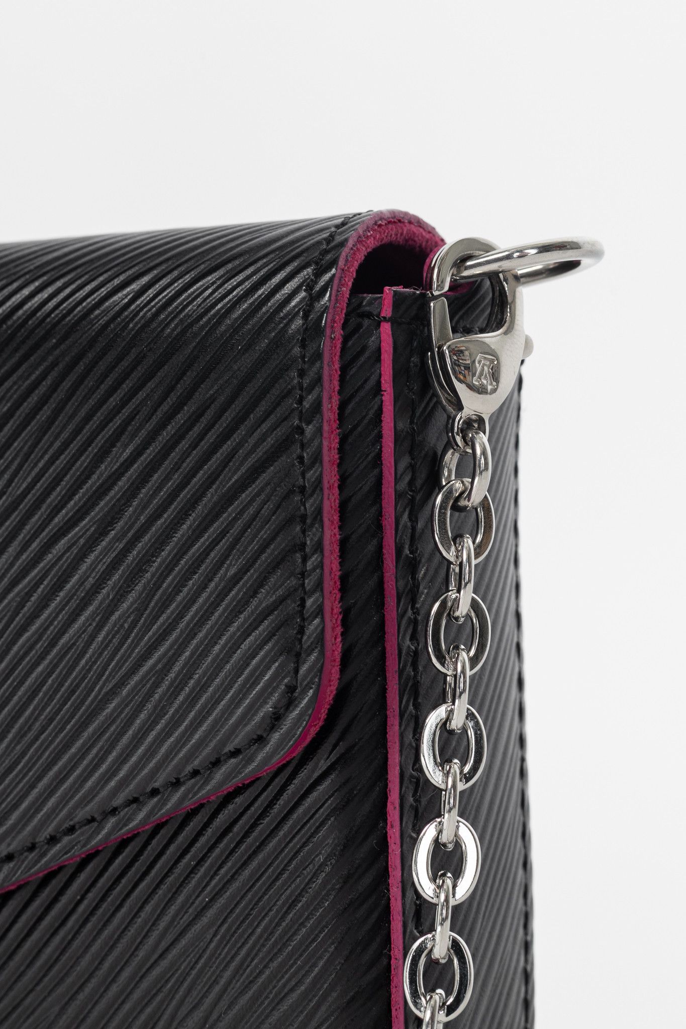 Louis Vuitton Louis Vuitton Felicie Noir & Fuchsia Epi Leather Pochette Size ONE SIZE - 8 Thumbnail