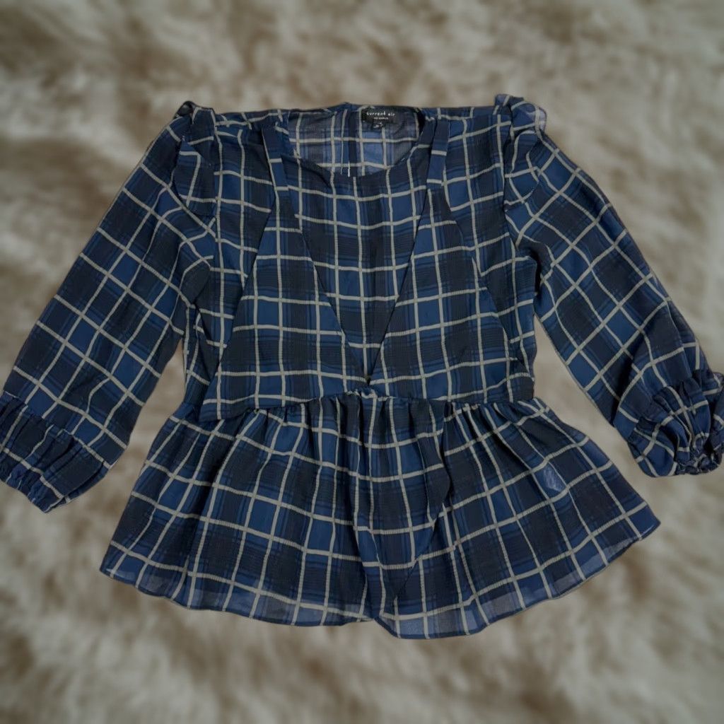 Vintage Current Air Womens XS Blue Plaid Long Sleeve Peplum Hem Blouse Keyhole Neck Size XS / US 0-2 / IT 36-38 - 1 Thumbnail