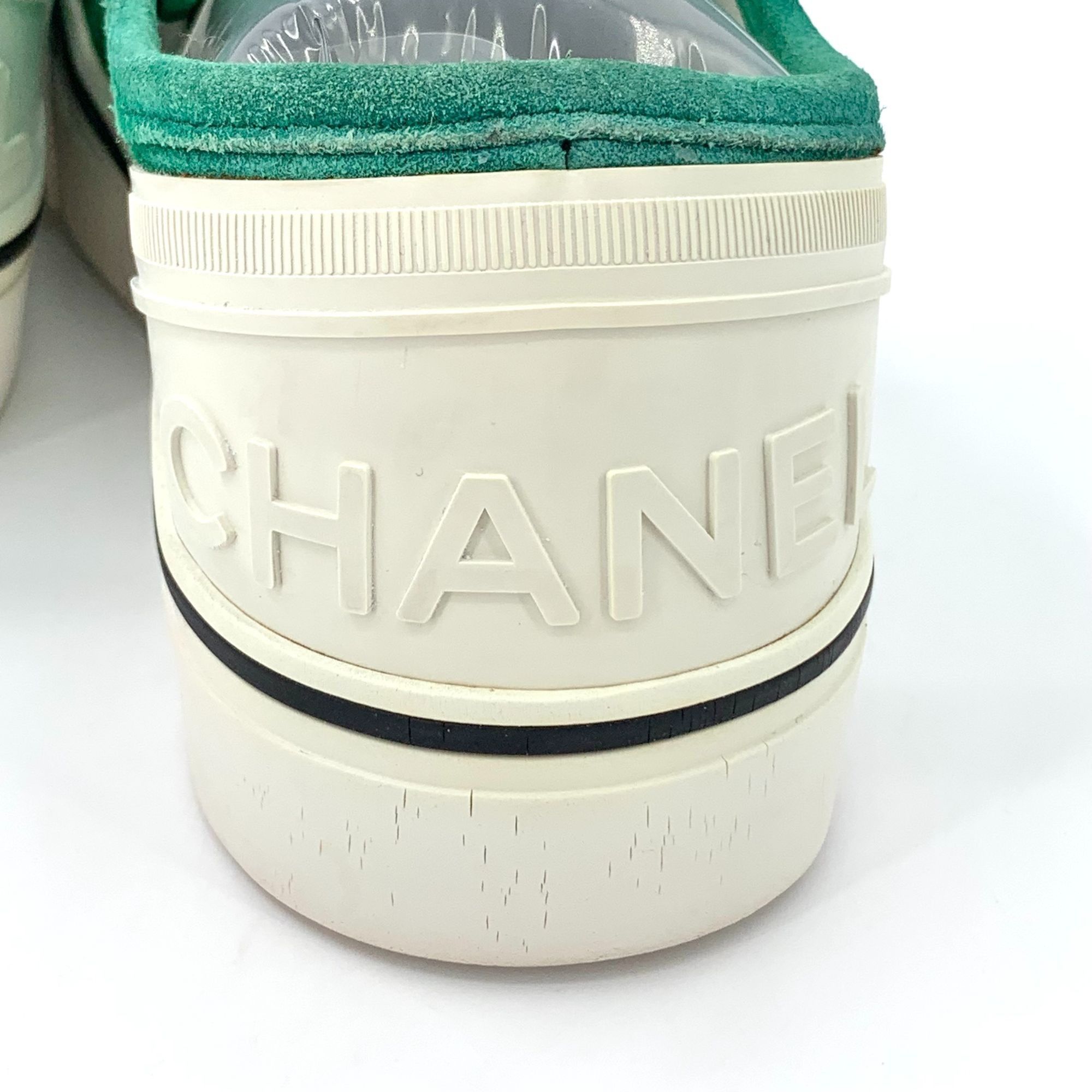 Chanel Chanel Green Suede Low-Top Sneakers With Embossed Logo Size US 5.5 / EU 38 - 8 Thumbnail