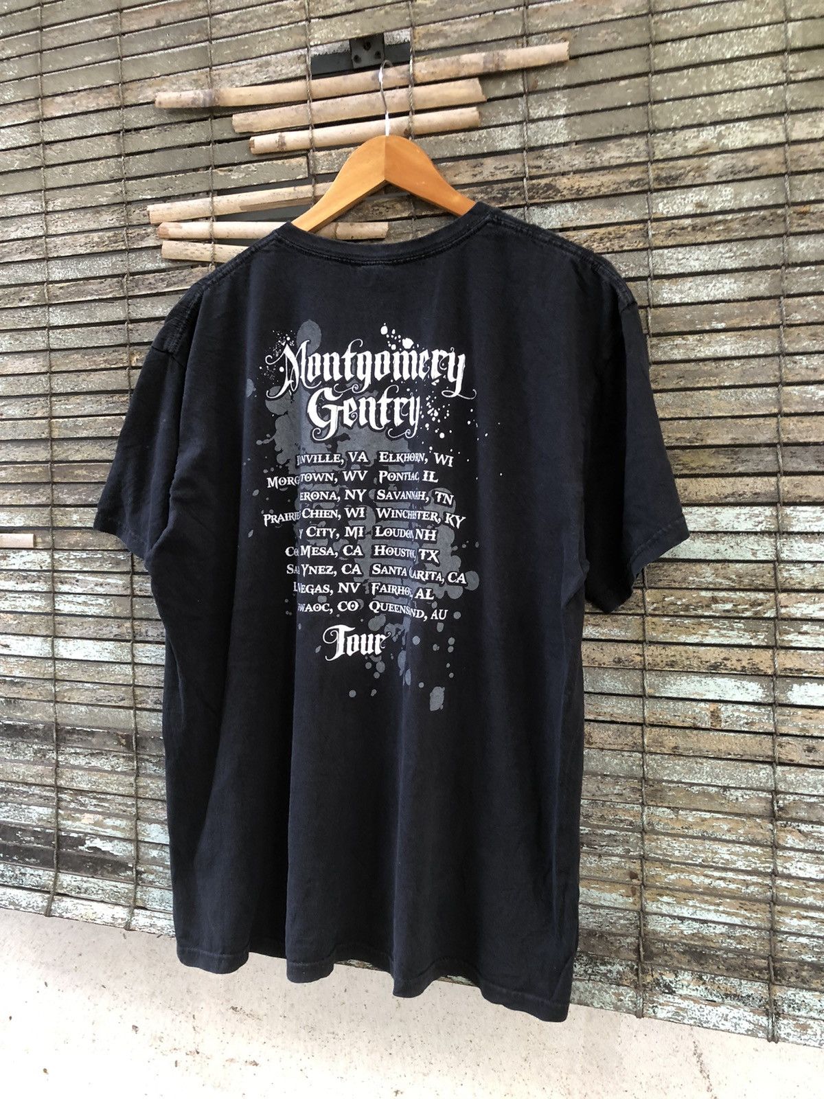 Band Tees × Vintage Vintage Y2K American Country Montgomery Gentry Tour Tee Size US XL / EU 56 / 4 - 13 Thumbnail